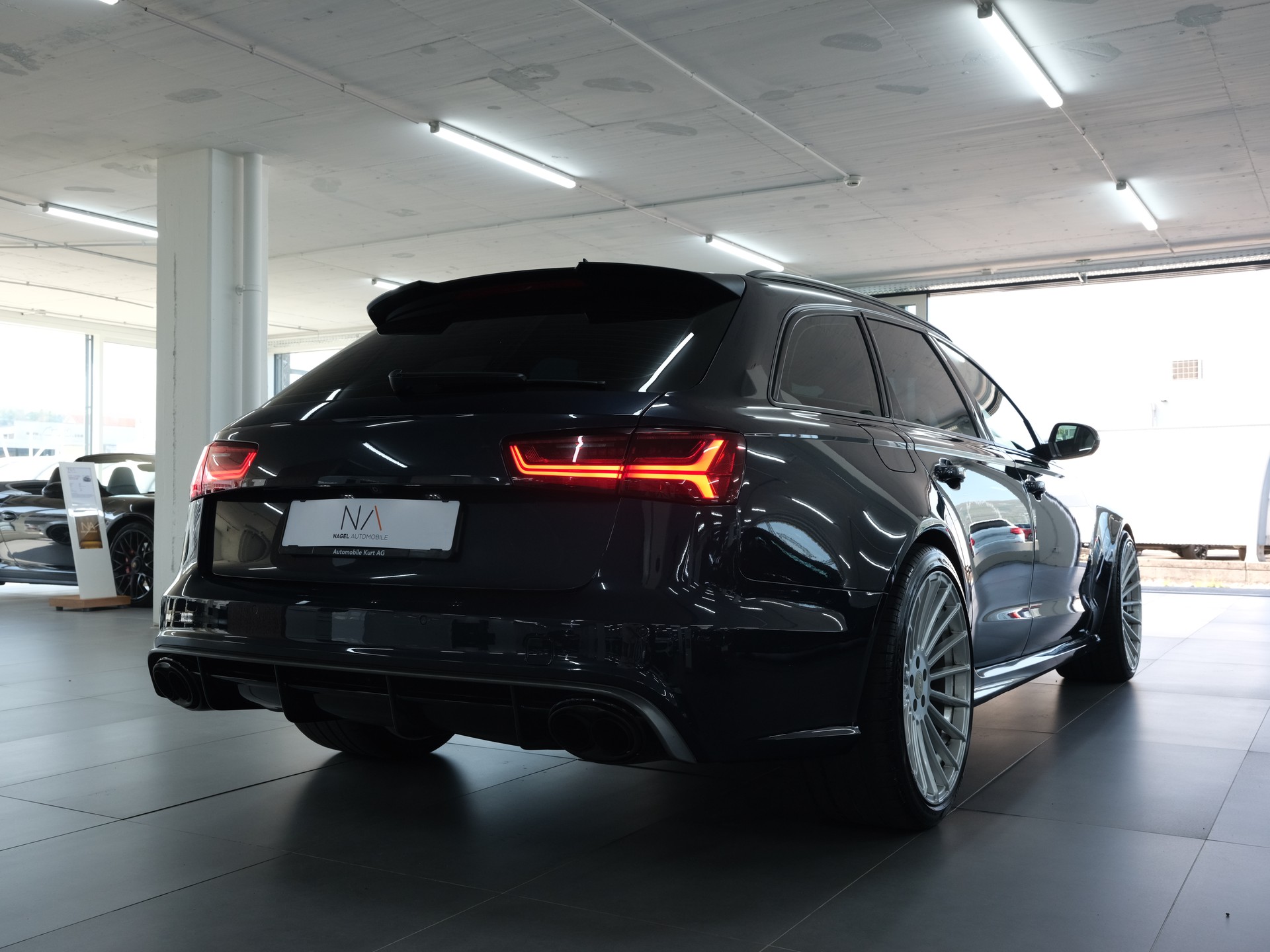 AUDI RS6 Avant 4.0 TFSI V8 performance quattro *Performance Abgassanlage* *Panorama* *Bose*-showroom-element-2