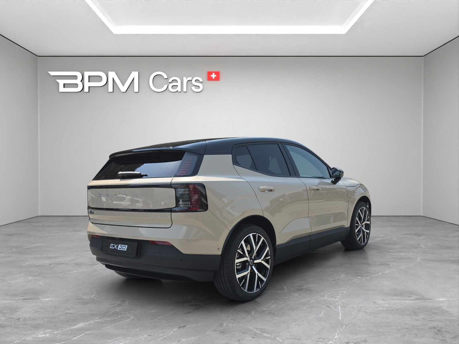 VOLVO EX30 P8 69 kWh AWD Ultra-image-4
