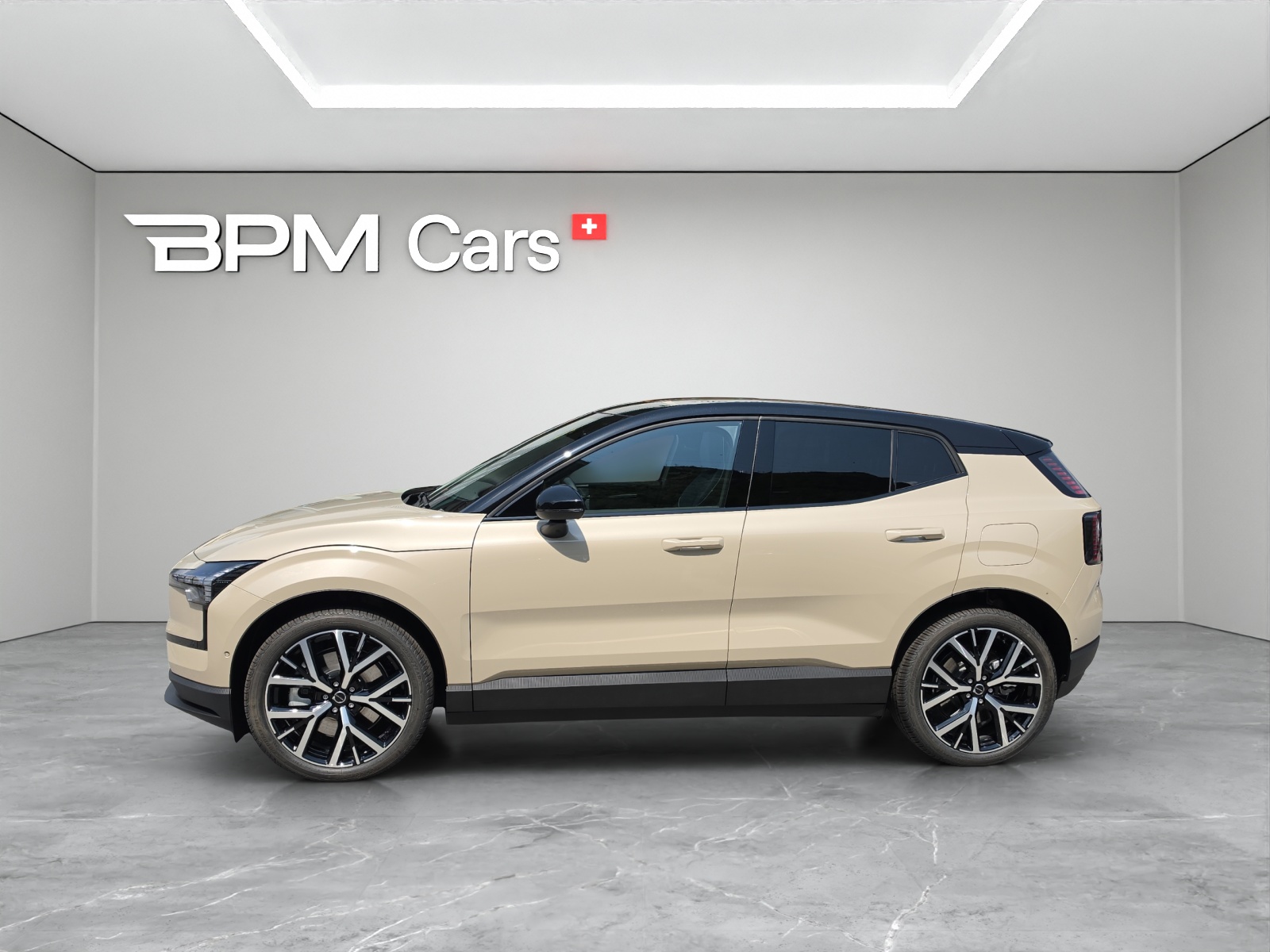VOLVO EX30 P8 69 kWh AWD Ultra-showroom-element-1