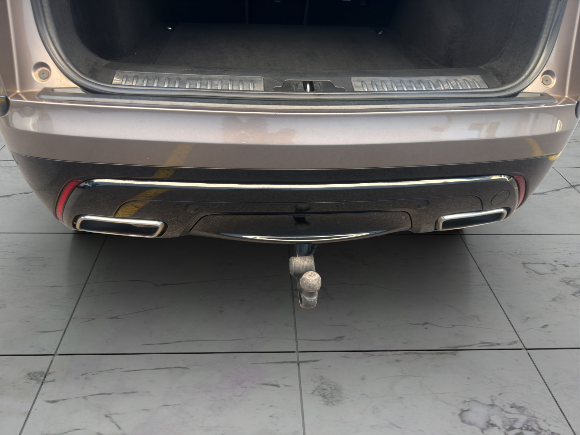 LAND ROVER Range Rover Velar R-Dynamic D 300 S Automatic-image-14