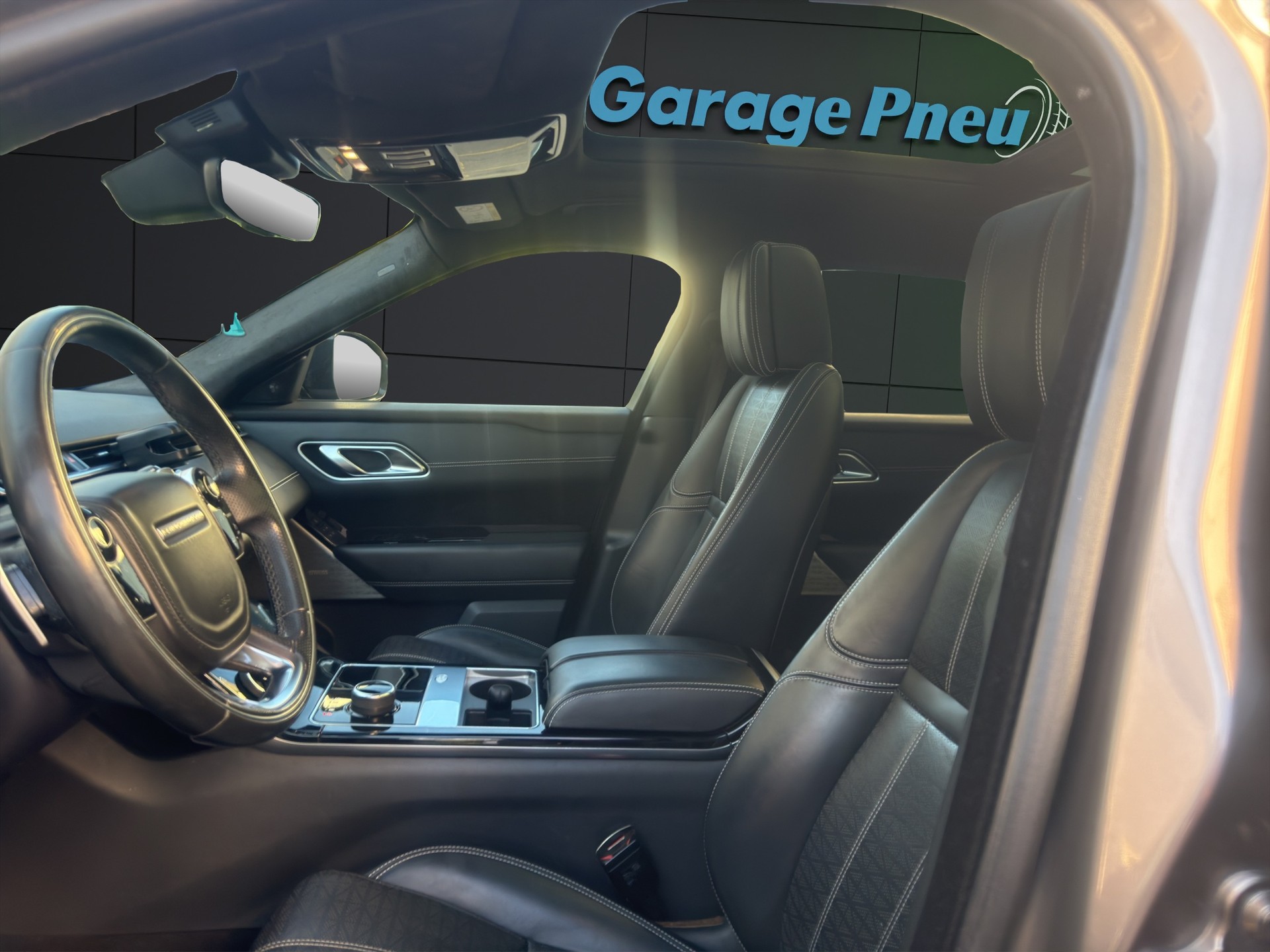 LAND ROVER Range Rover Velar R-Dynamic D 300 S Automatic-image-8