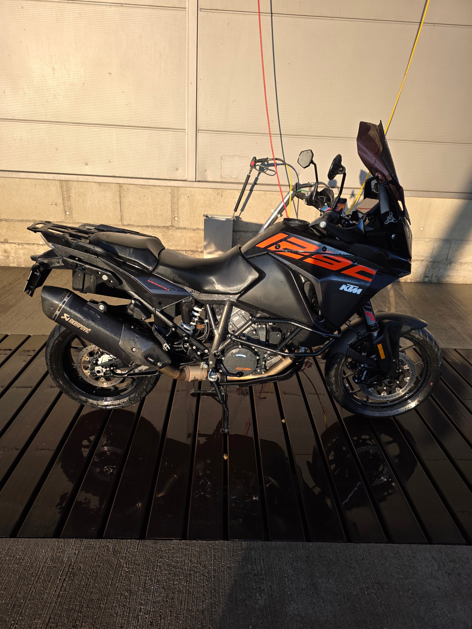 KTM 1290 Super Adventure S-image-5