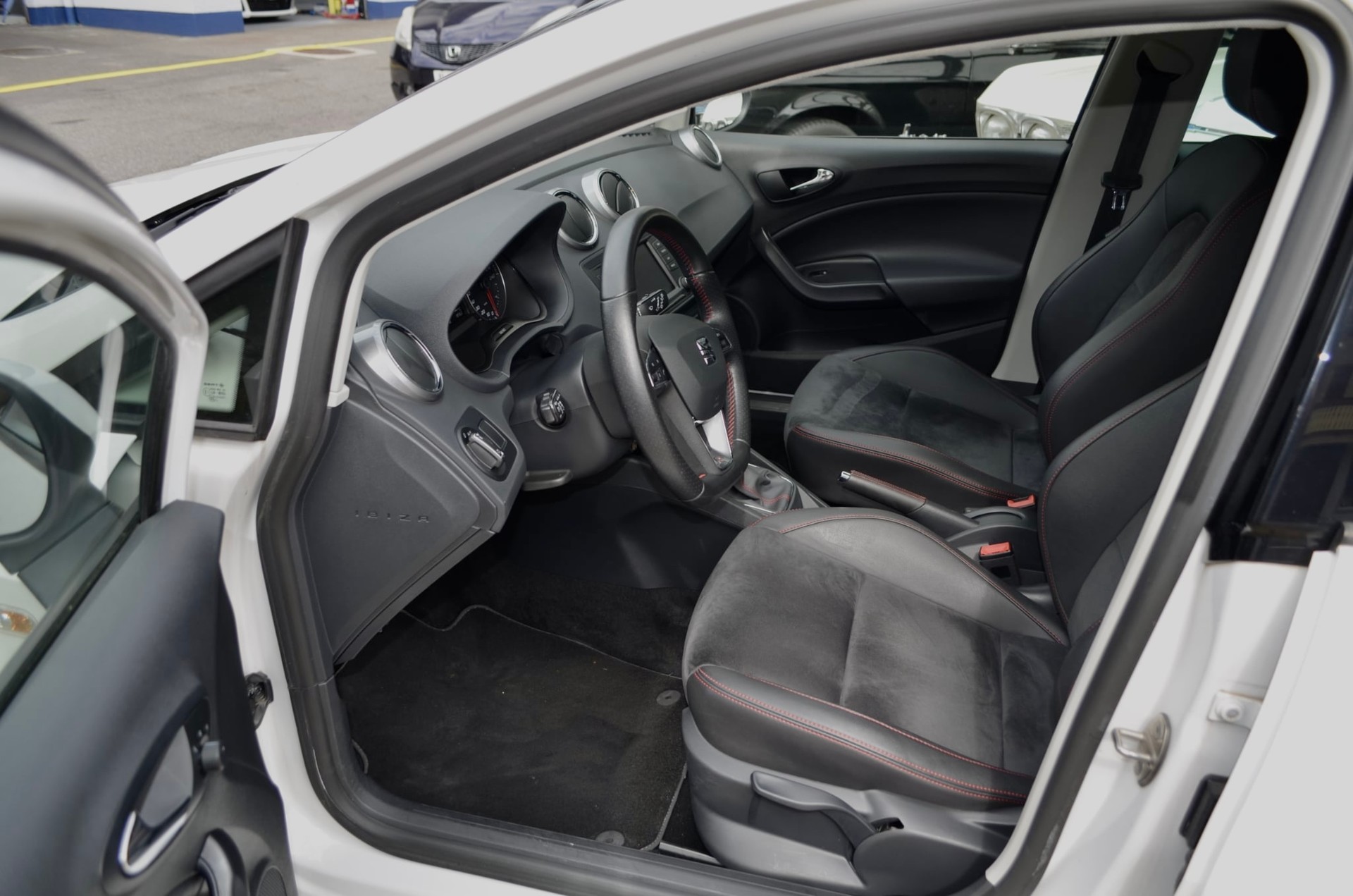 SEAT Ibiza 1.0 EcoTSI FR-image-7