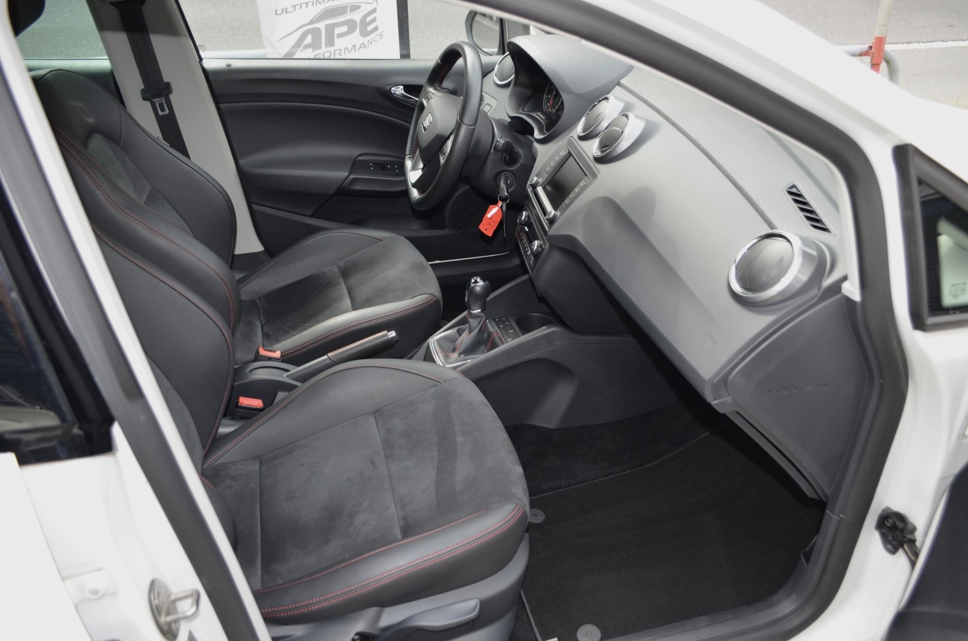 SEAT Ibiza 1.0 EcoTSI FR-image-10