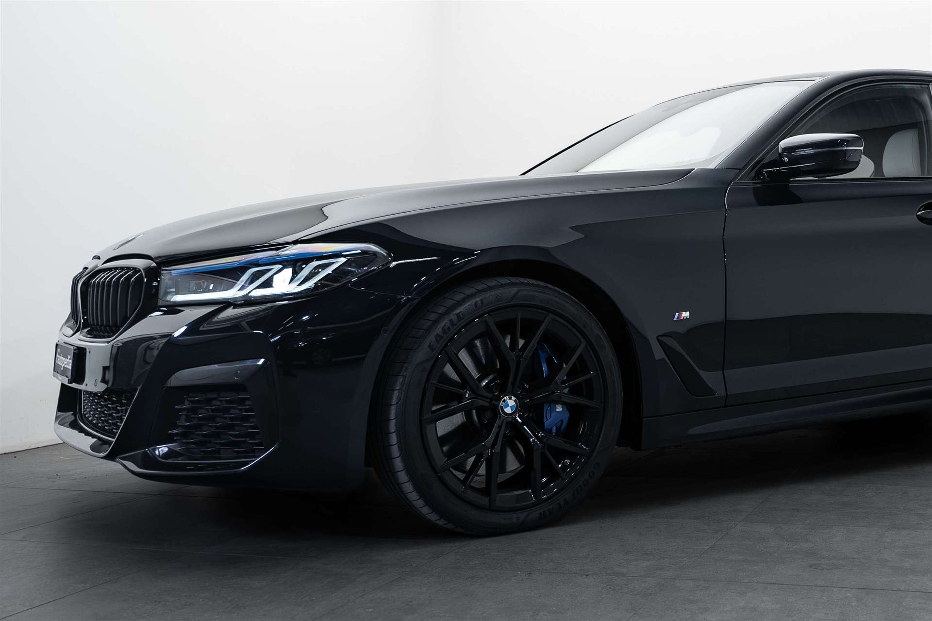 BMW BMW 540d xDrive 48V M Sport Pro Steptronic-showroom-element-1