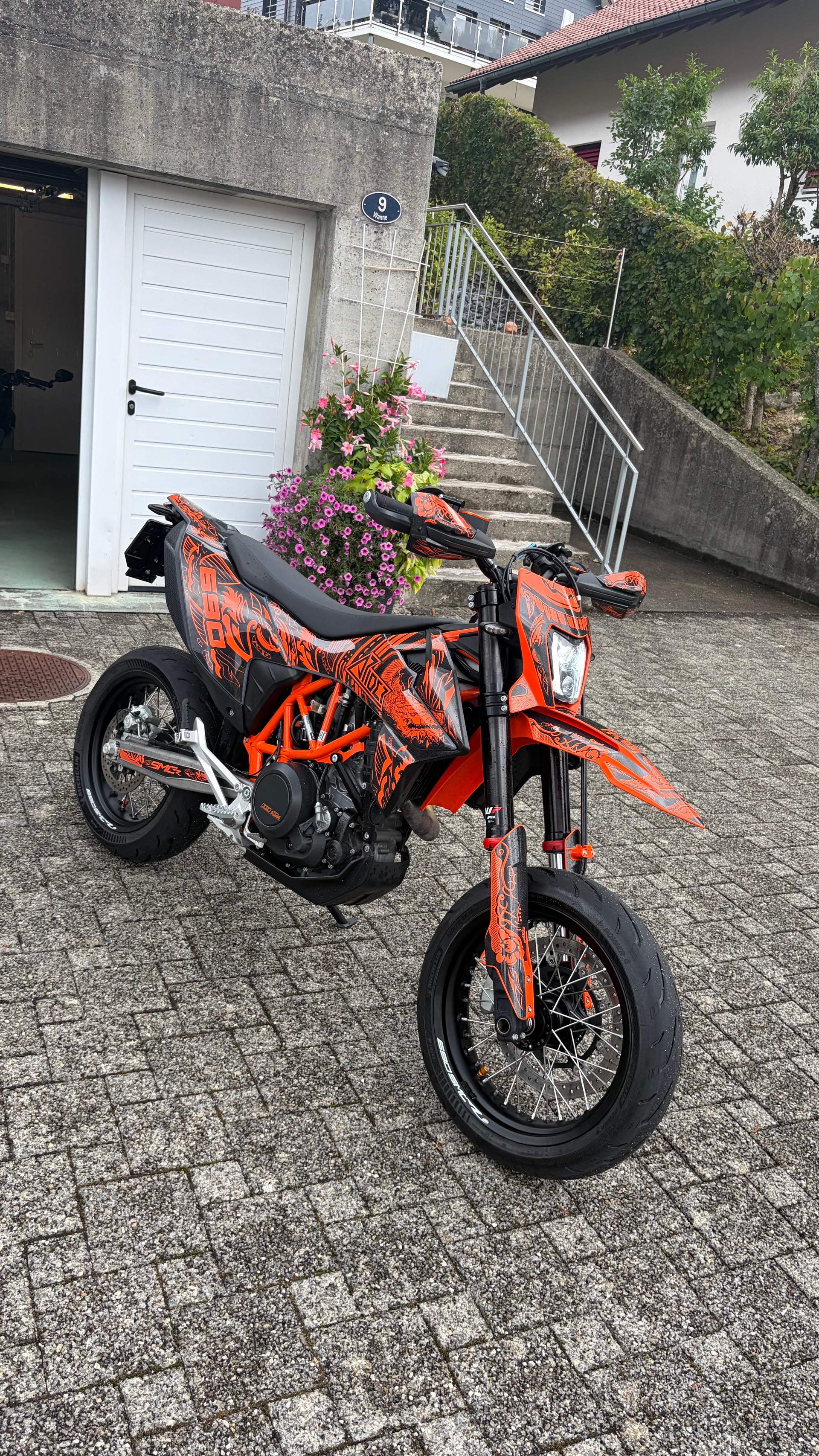 KTM 690 SMC R ABS-image-0