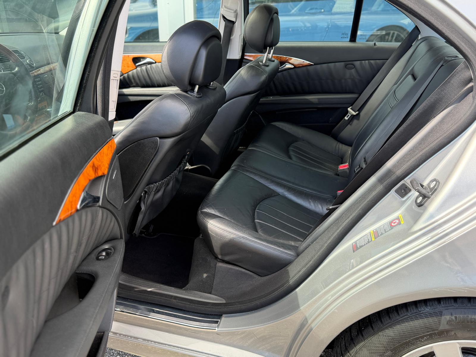 MERCEDES-BENZ E 320 CDI Elégance 4Matic Automatic-image-7