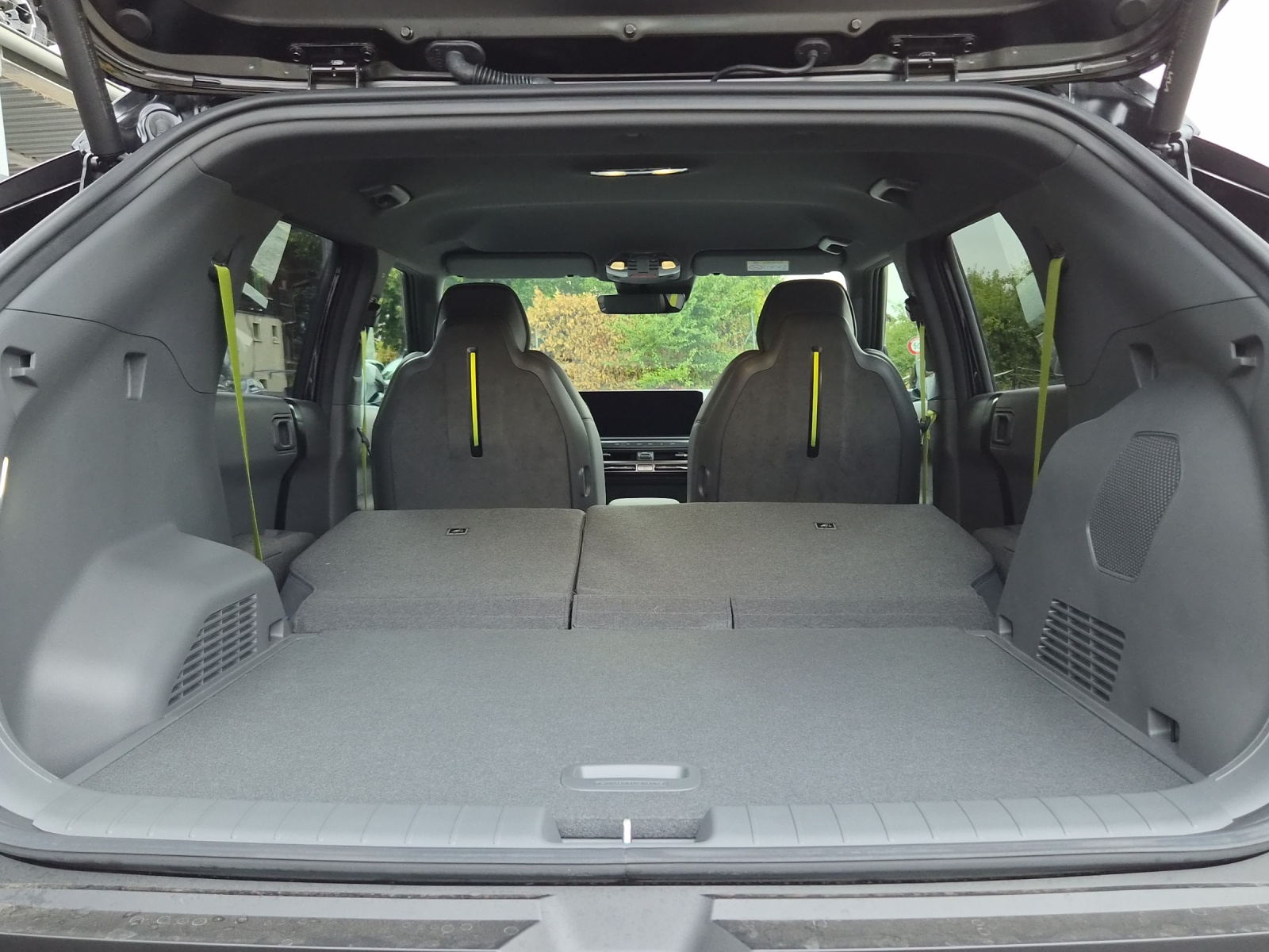 KIA EV3 81 kWh GT 4x4-image-9