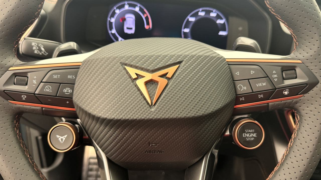 CUPRA LEON ST 1.5 e-HYBRID pHEV VZ DSG-image-9