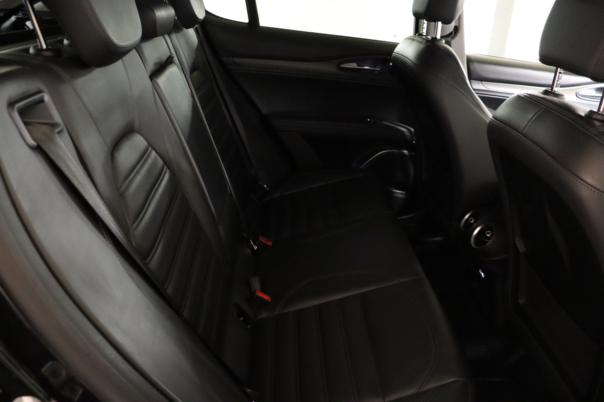 ALFA ROMEO Stelvio 2.0 First Edition Q4 Automatic-image-14