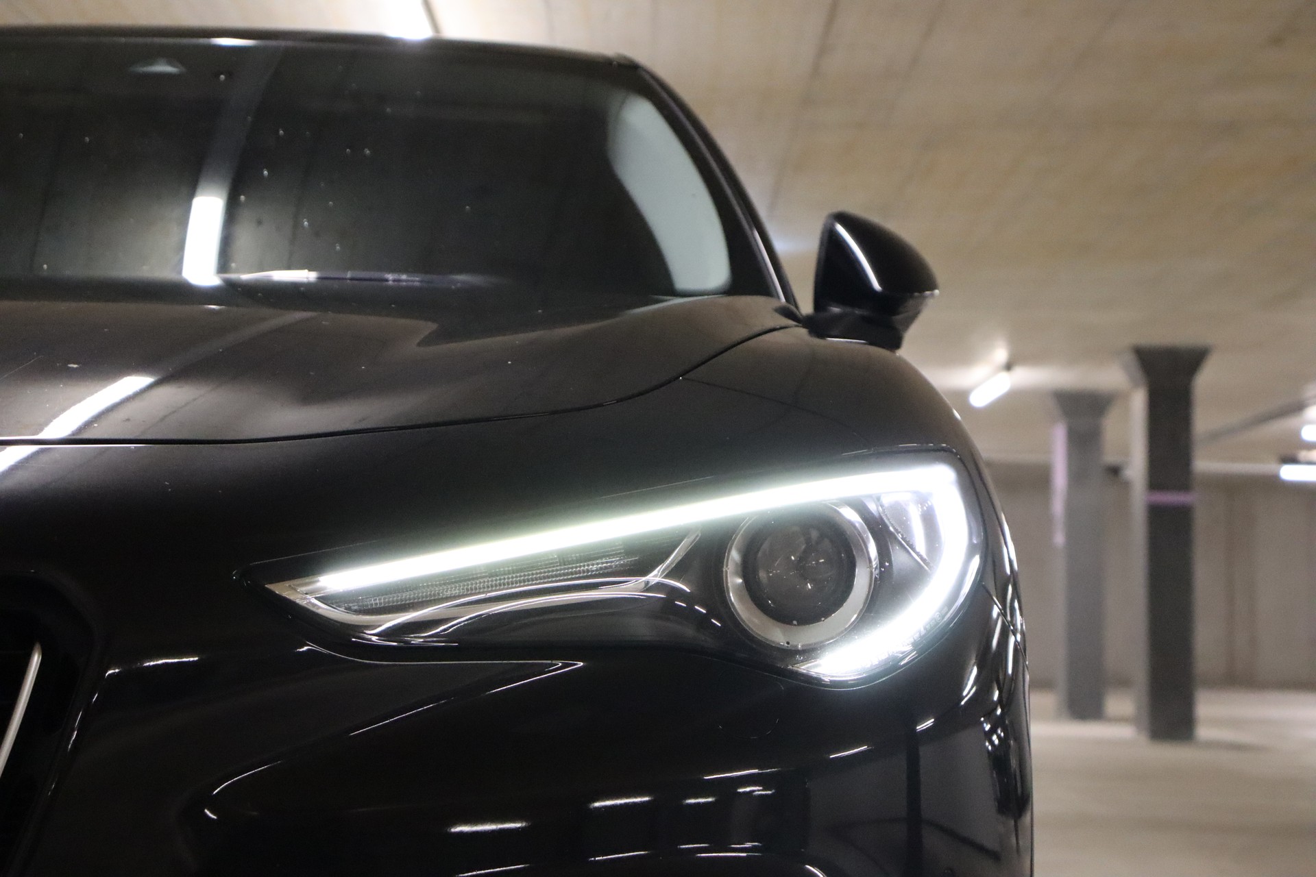 ALFA ROMEO Stelvio 2.0 First Edition Q4 Automatic-showroom-element-2