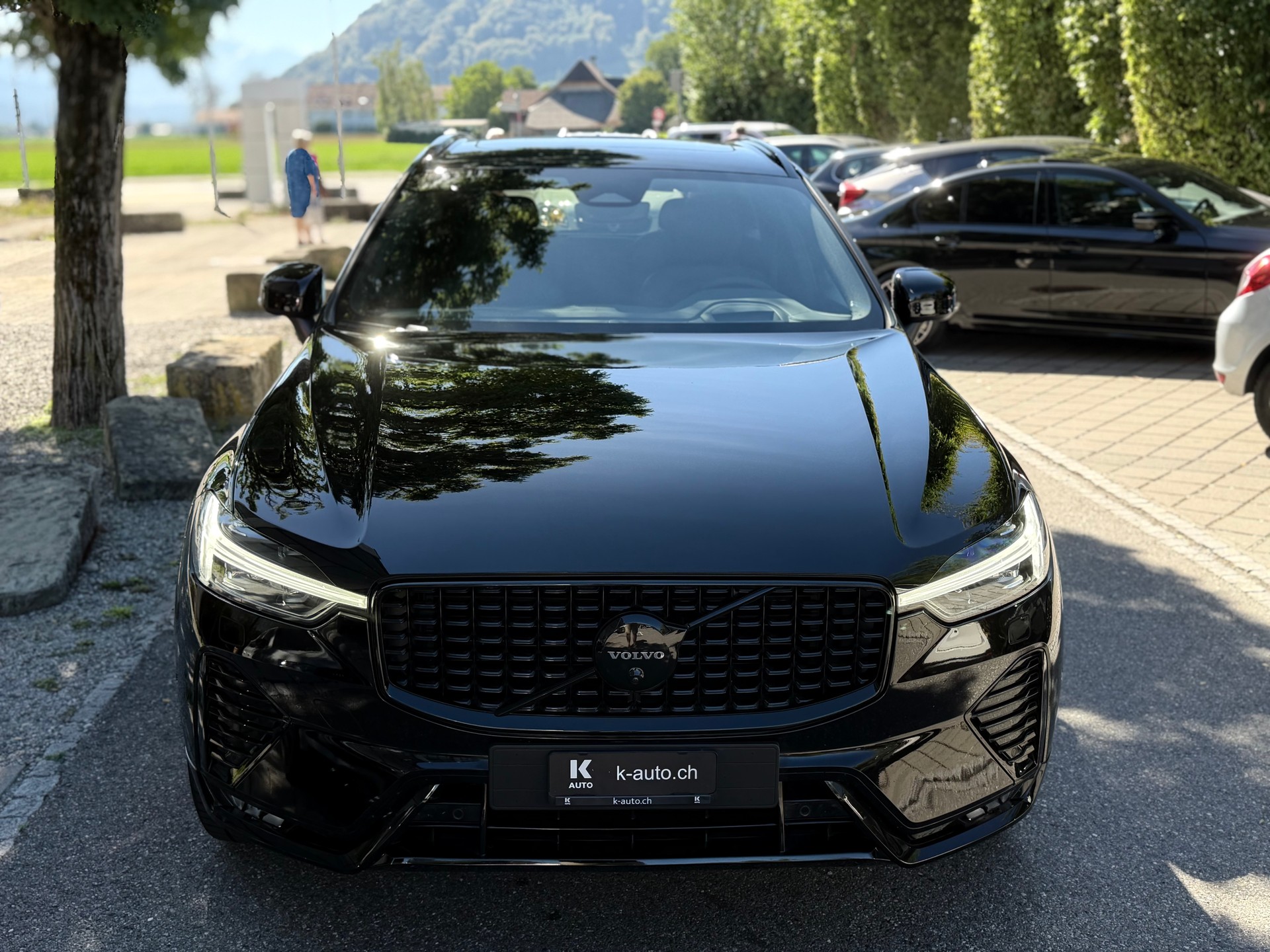 VOLVO XC60 B5 Benzin Mild Hybrid AWD Ultra Dark Geartronic-image-8