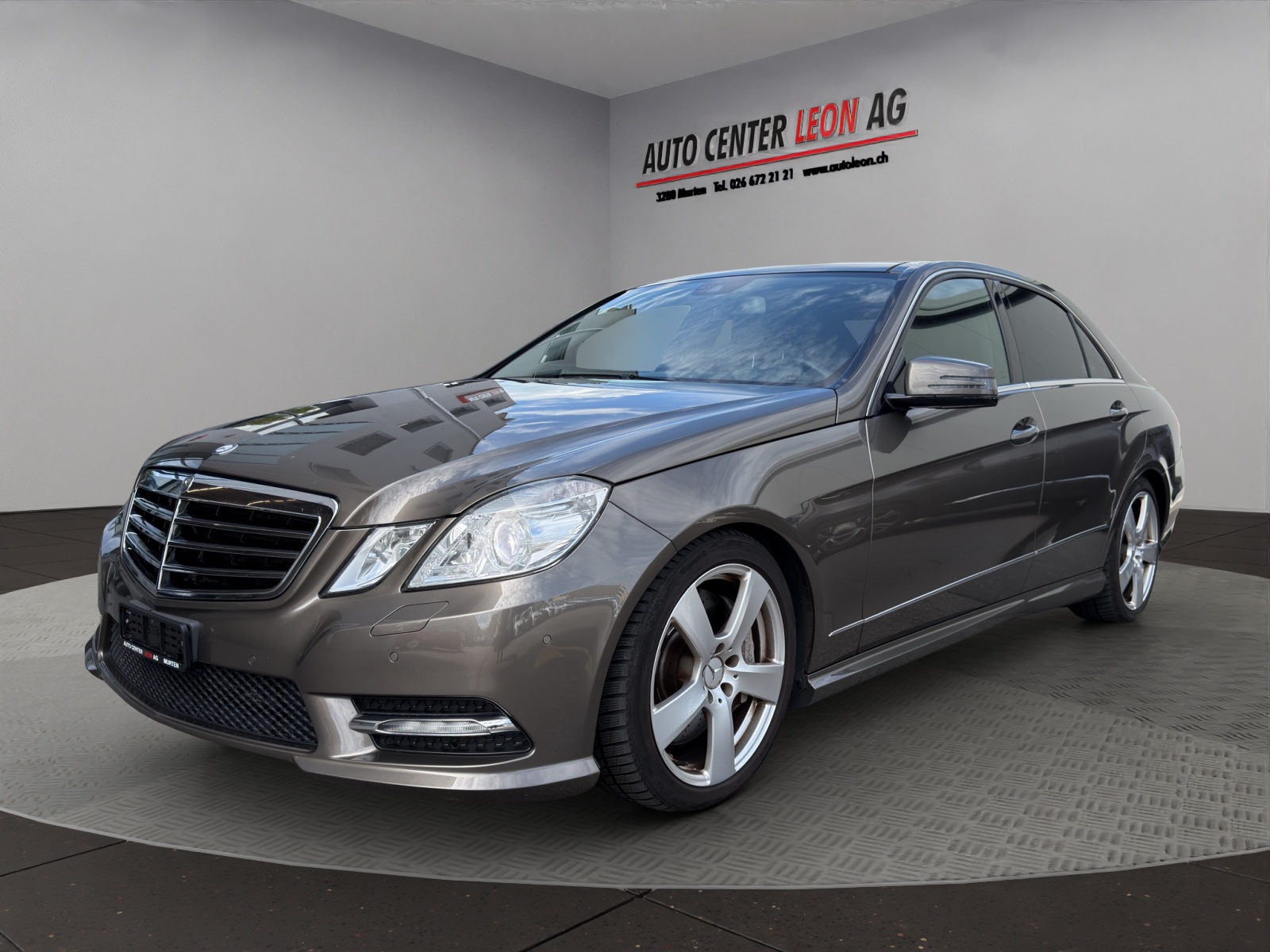 MERCEDES-BENZ E 500 CGI BlueEff. Avantgarde 4Matic 7G-Tronic-showroom-element-1