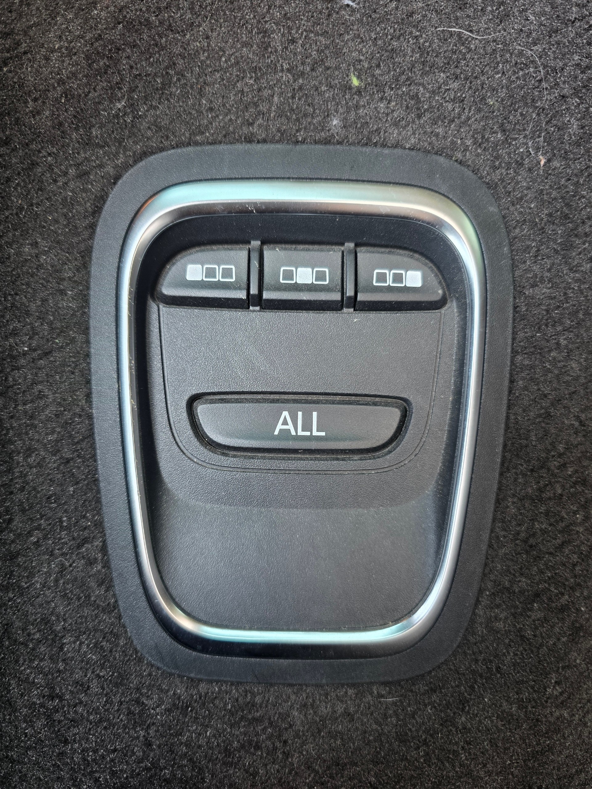 RENAULT Espace 1.6 dCi Swiss Edition EDC-image-17