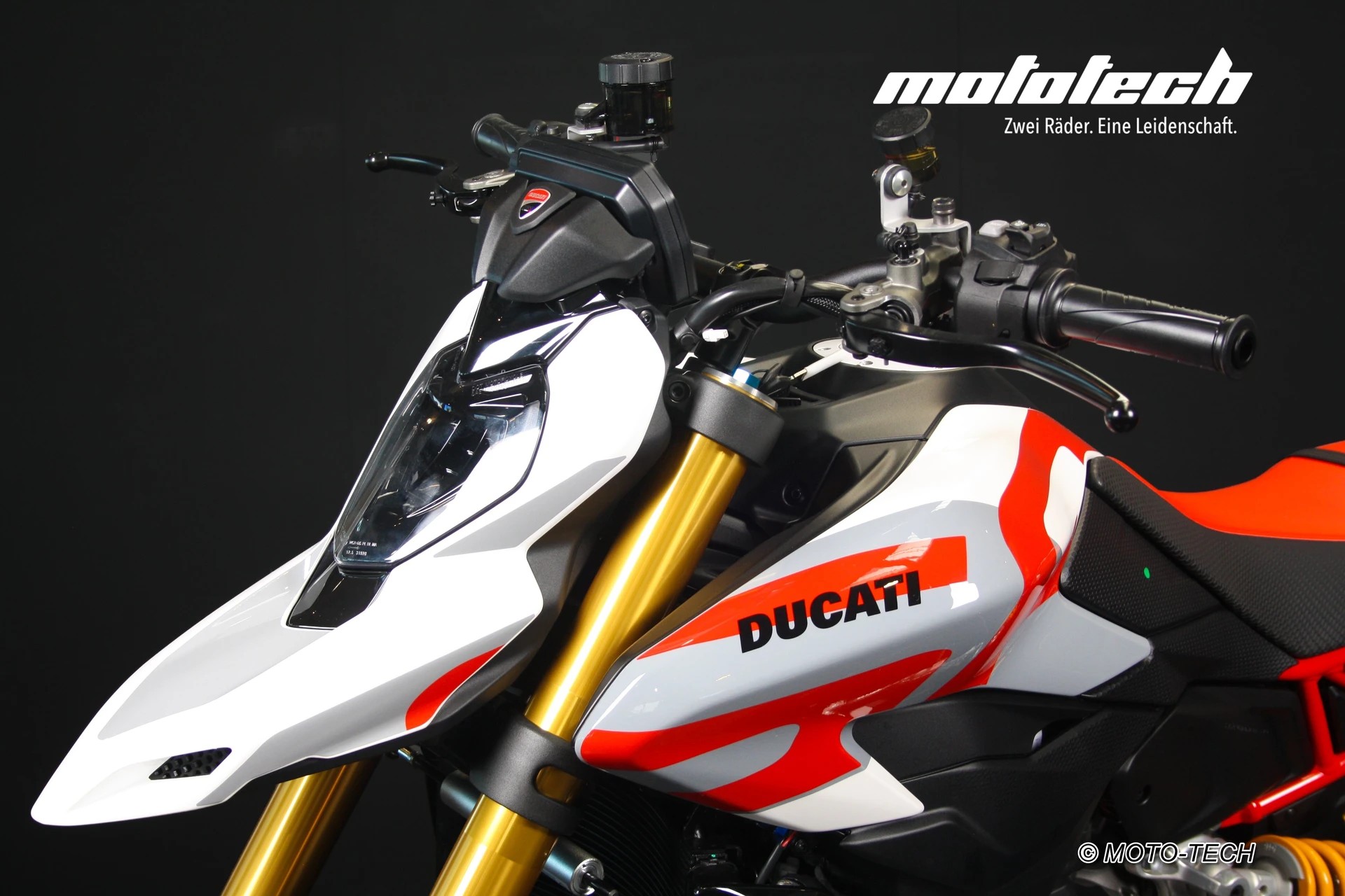 DUCATI Hypermotard V2 SP-image-7