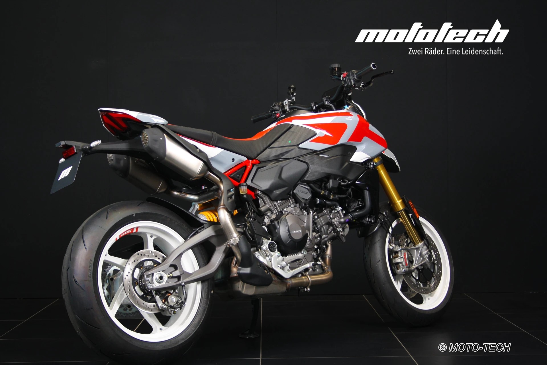 DUCATI Hypermotard V2 SP-image-2