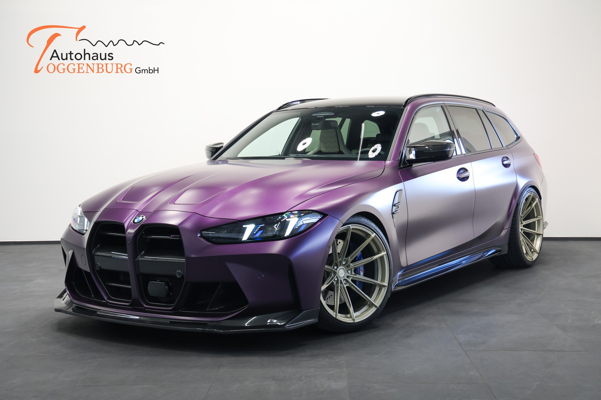 BMW M3 Competition xDrive LCI *FROZEN PURPLE*Carbon Schalensitze*BMW Werksgarantie bis 10.2027*
