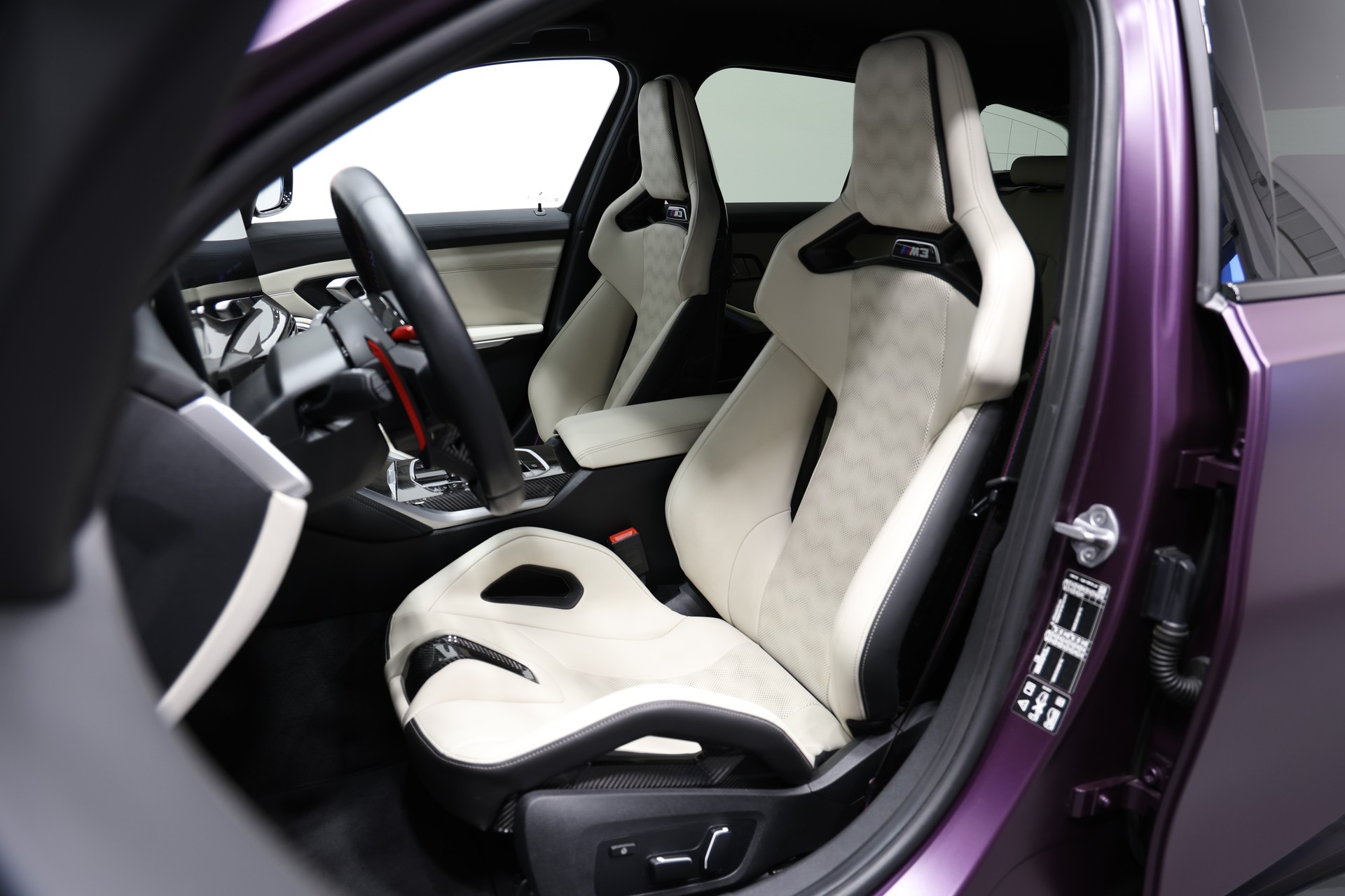 BMW M3 Competition xDrive LCI *FROZEN PURPLE*Carbon Schalensitze*BMW Werksgarantie bis 10.2027*-image-19