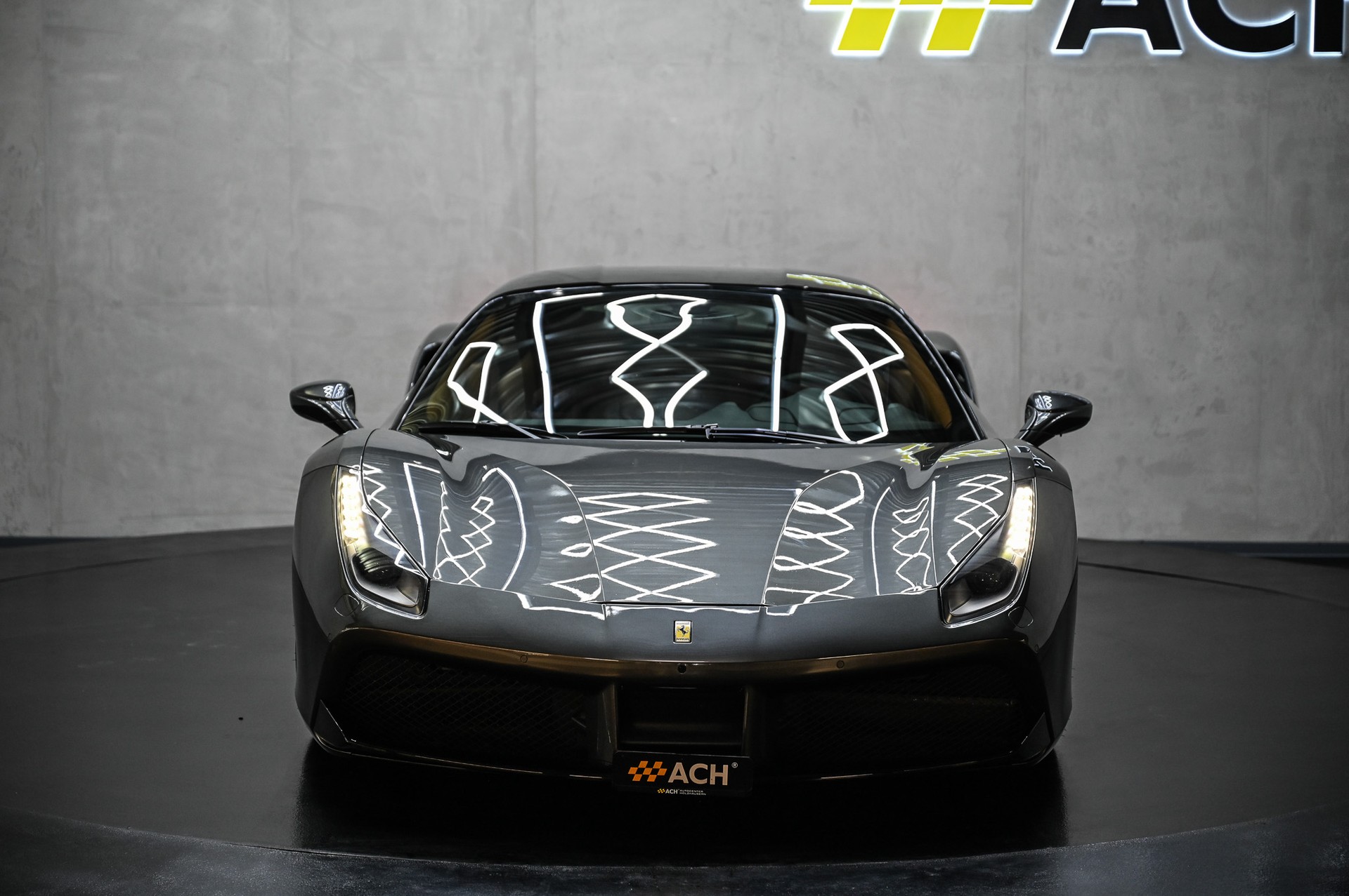 FERRARI 488 GTB 3.9 V8-showroom-element-1