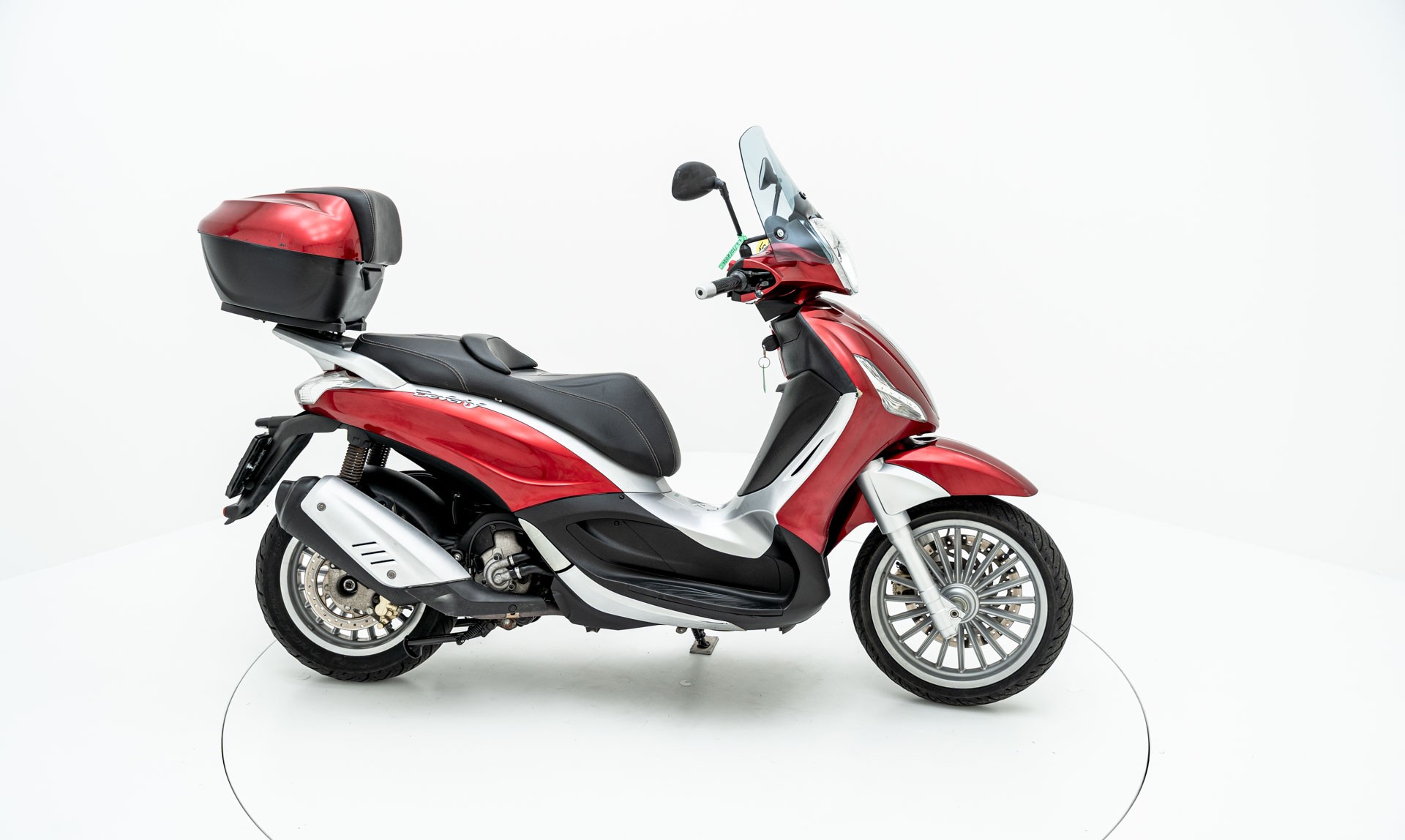 PIAGGIO Beverly 300 i.e.-image-0