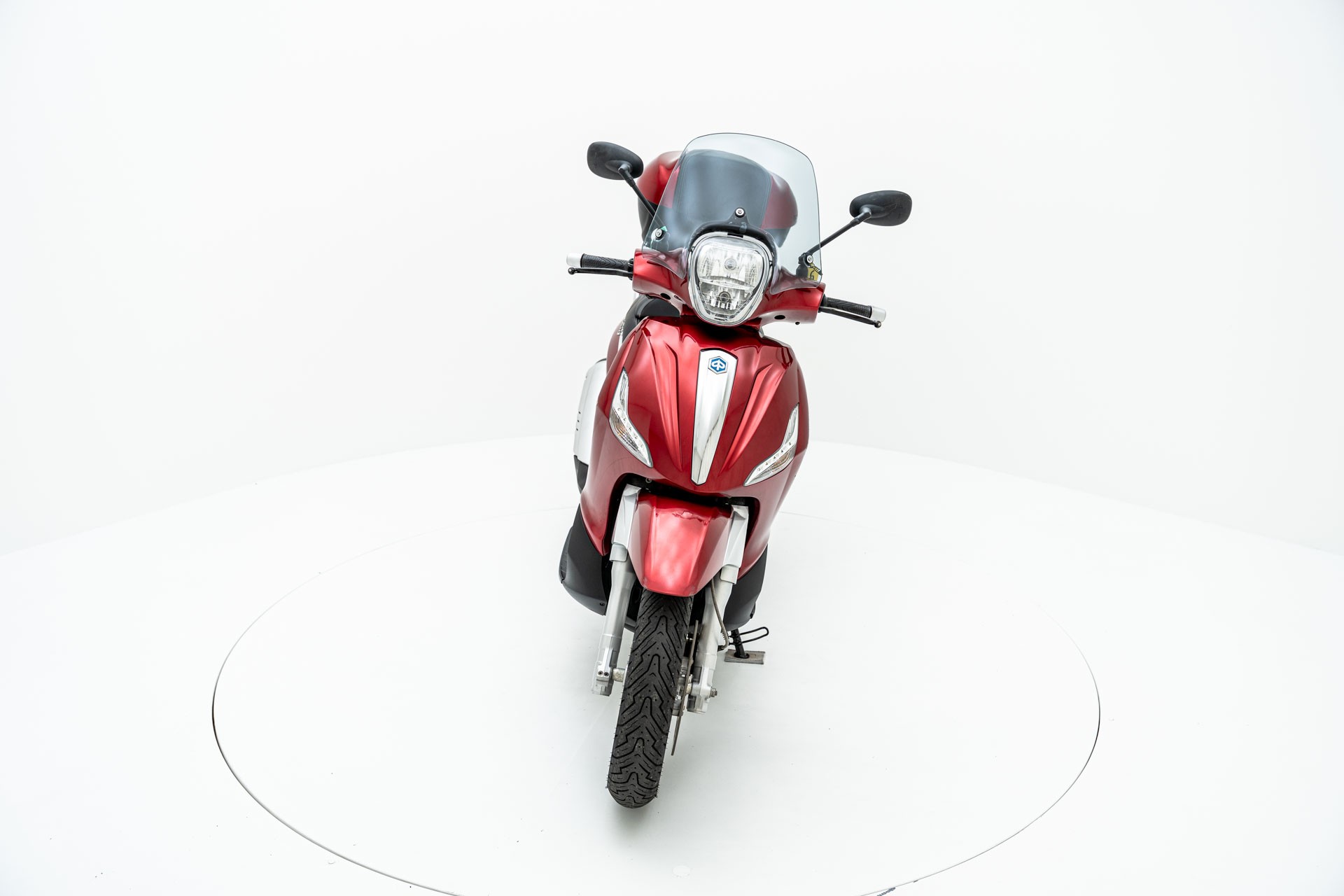 PIAGGIO Beverly 300 i.e.-image-6