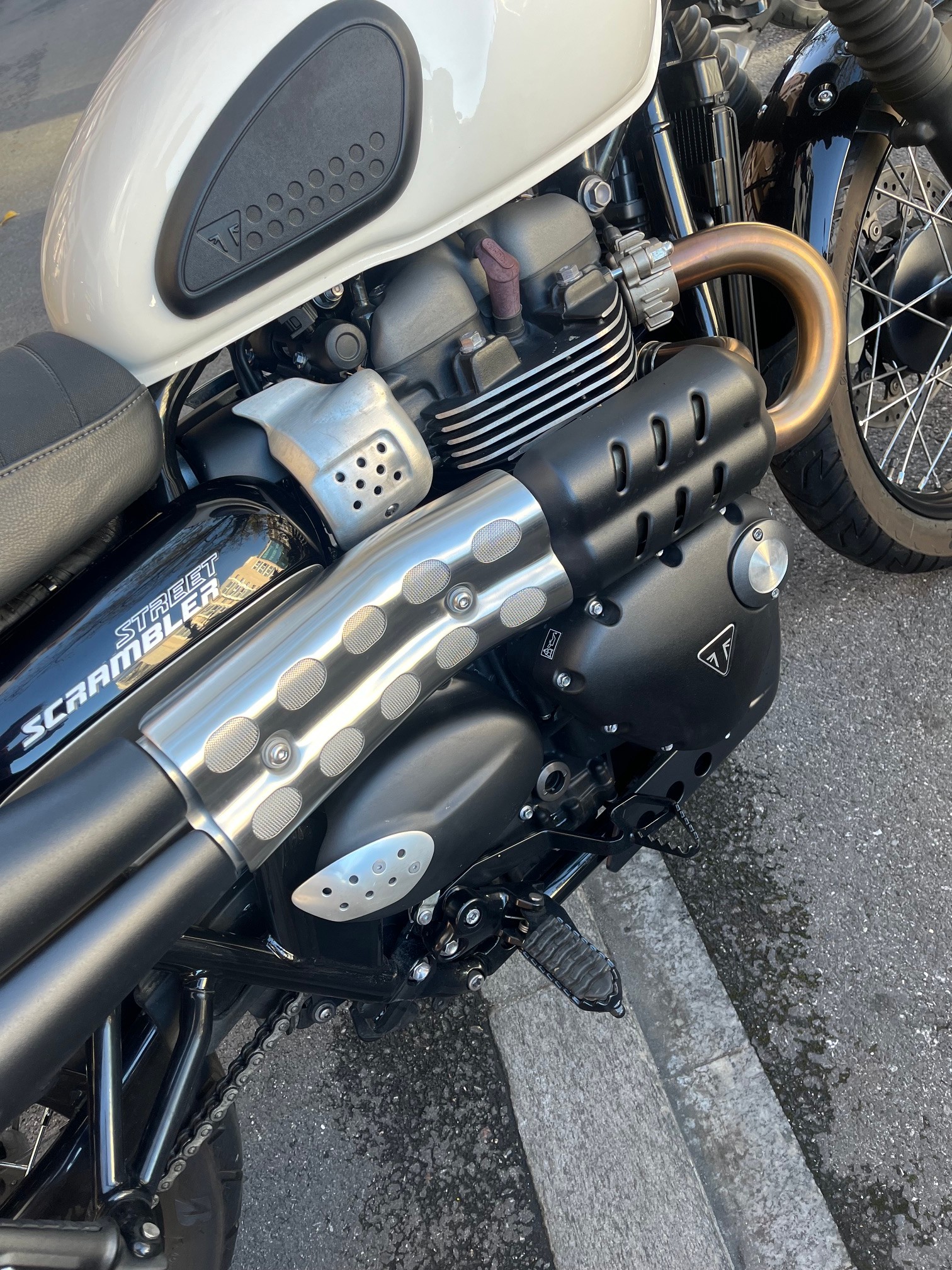 TRIUMPH Street Scrambler 900-image-2
