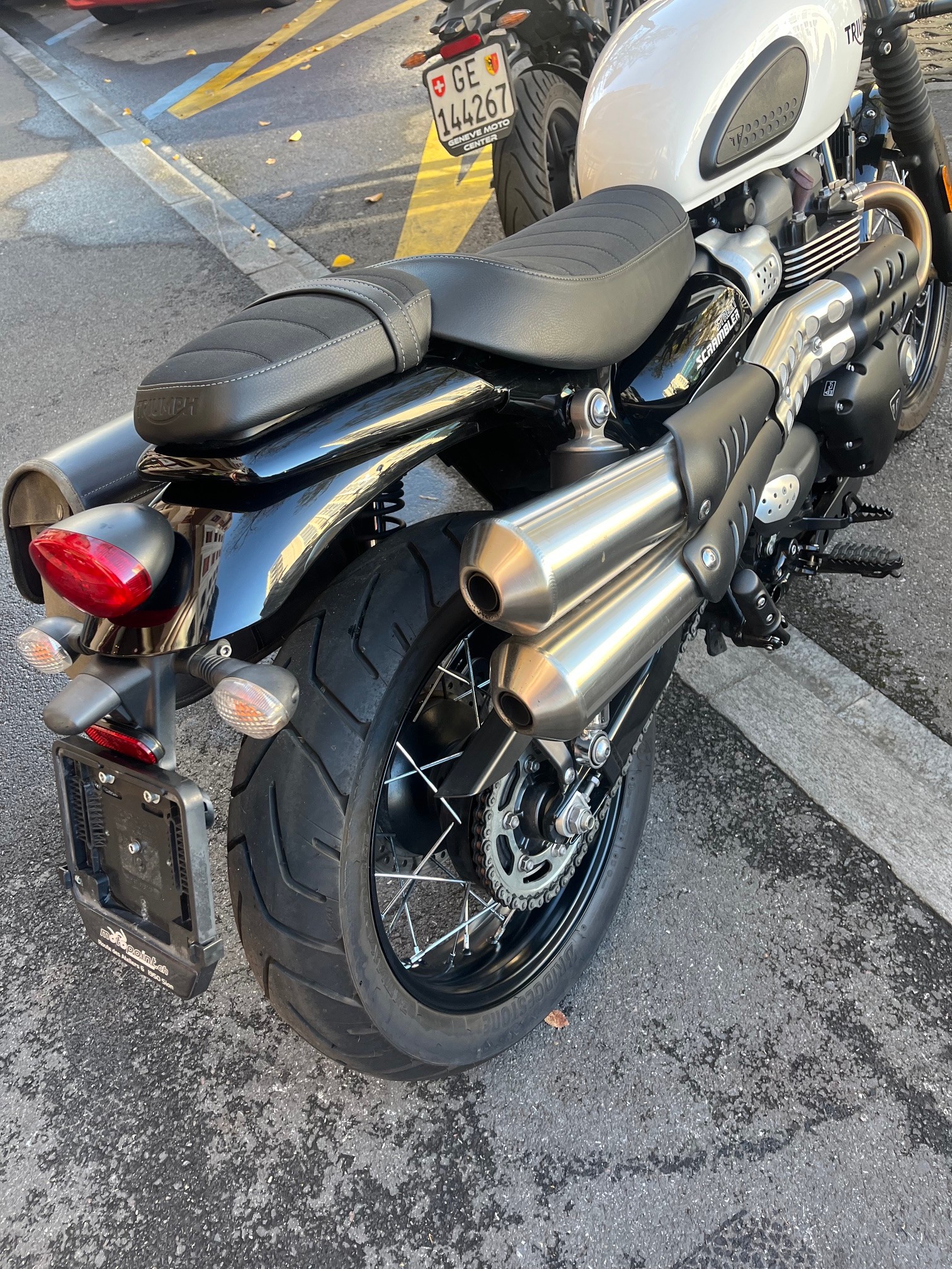 TRIUMPH Street Scrambler 900-image-1