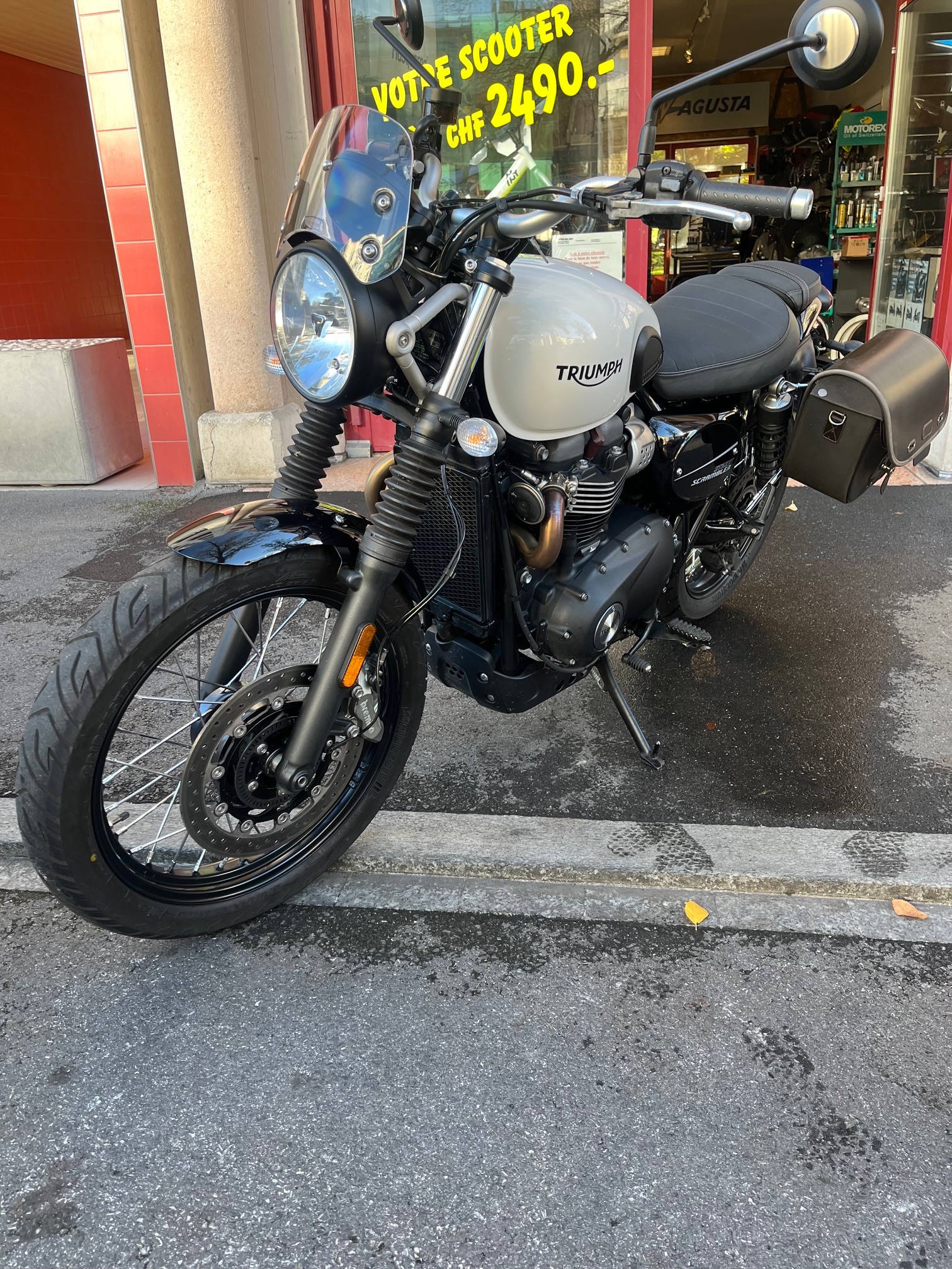 TRIUMPH Street Scrambler 900-image-6