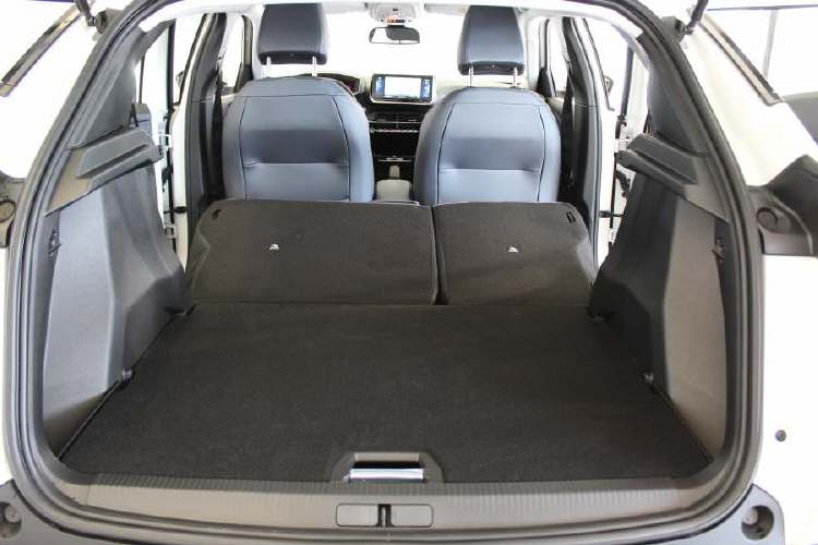 PEUGEOT 2008 e-Allure-image-11