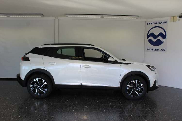 PEUGEOT 2008 e-Allure-showroom-element-2