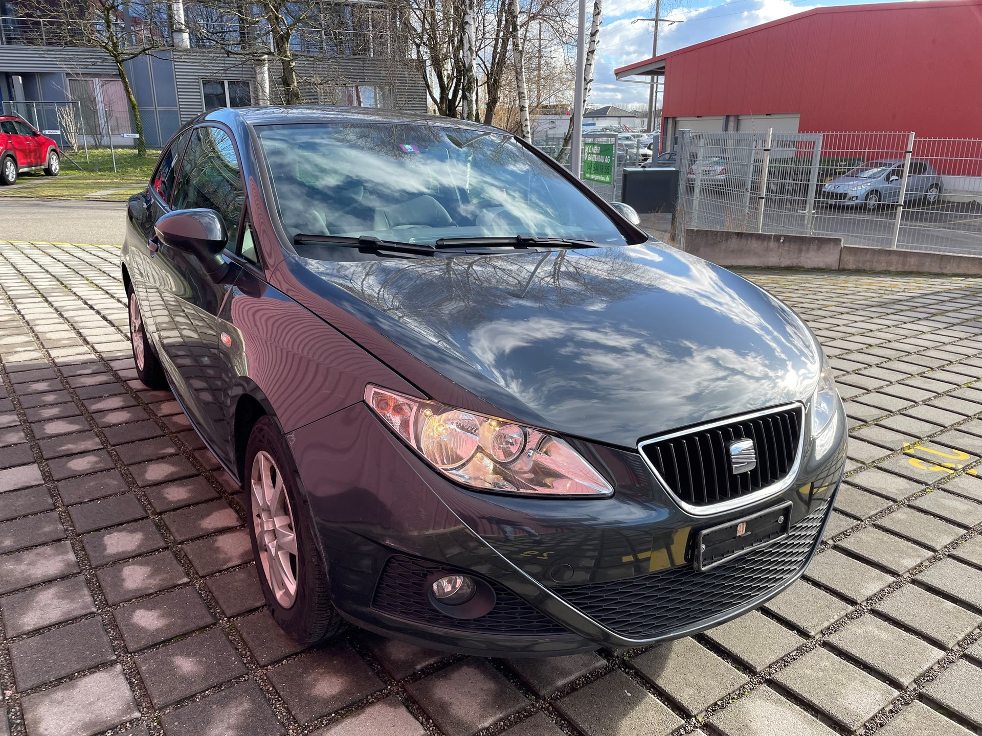 SEAT Ibiza SC 1.4 Style-image-1