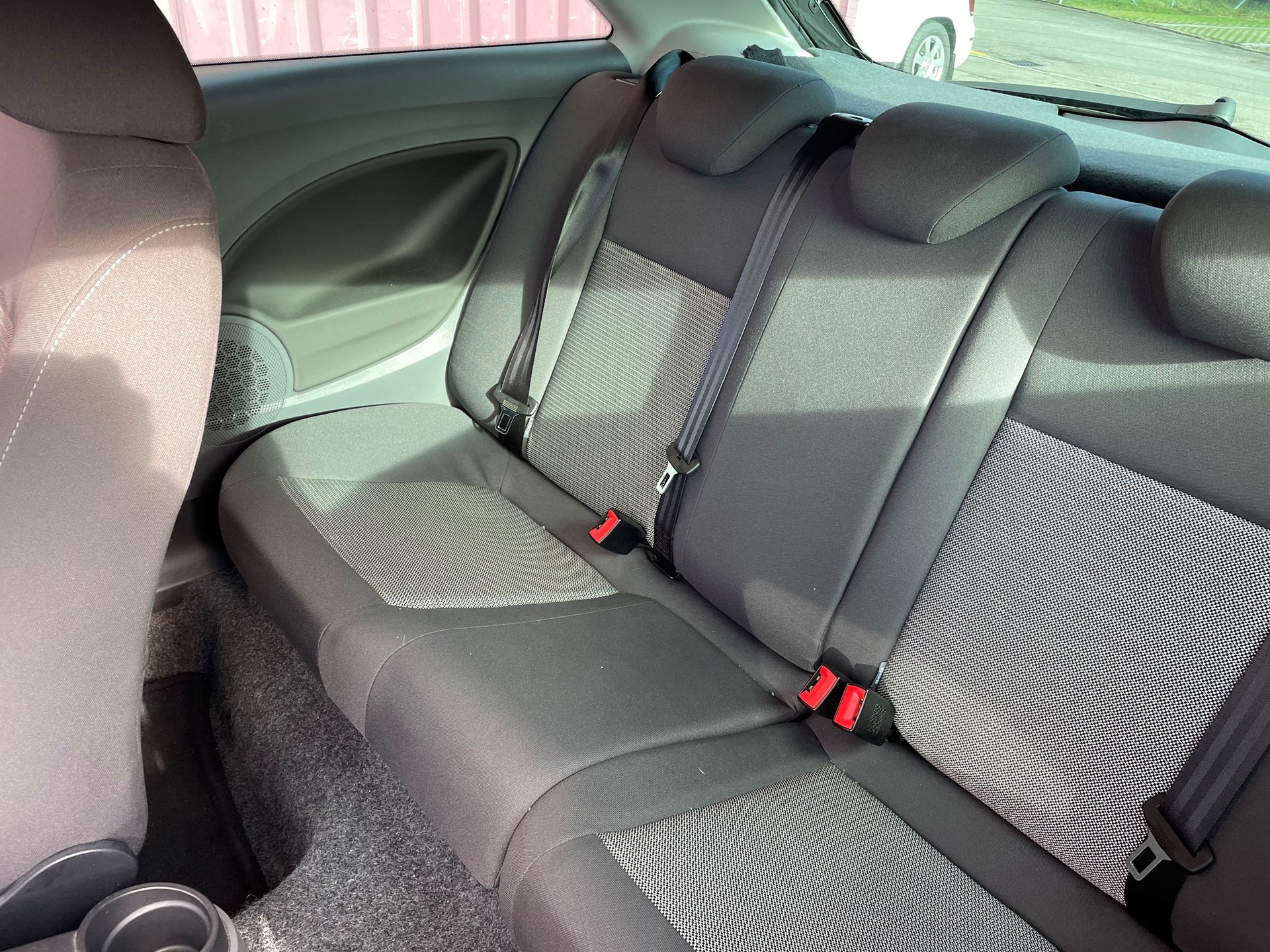 SEAT Ibiza SC 1.4 Style-image-6
