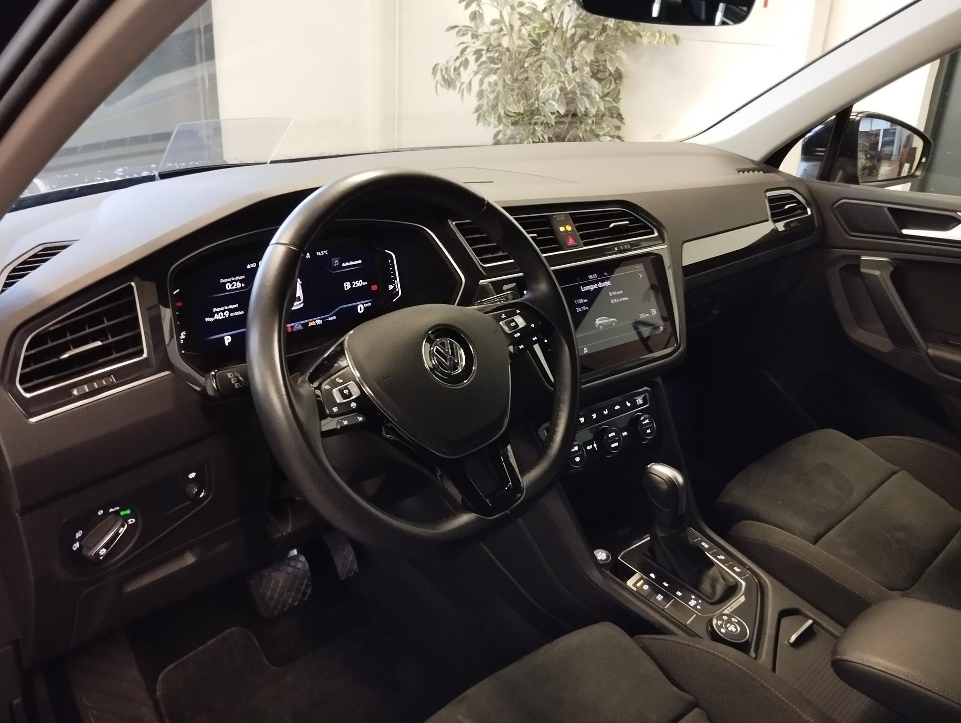 VW Tiguan 2.0TSI Highline 4Motion DSG-image-10