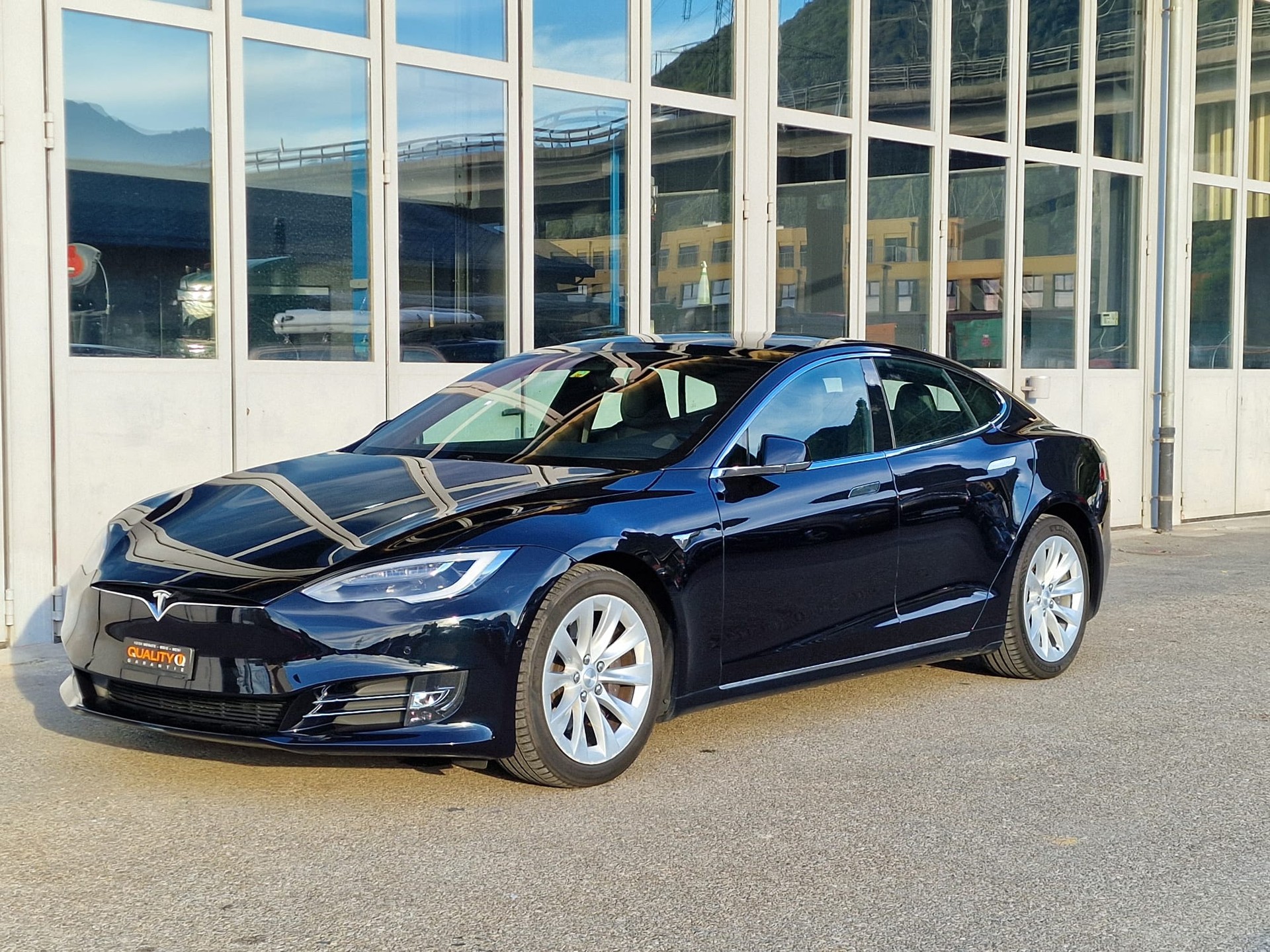 TESLA Model S 100 D-image-1