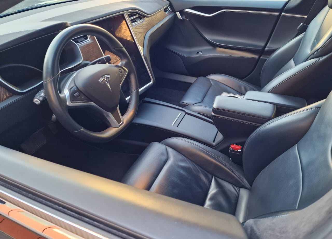 TESLA Model S 100 D-image-6