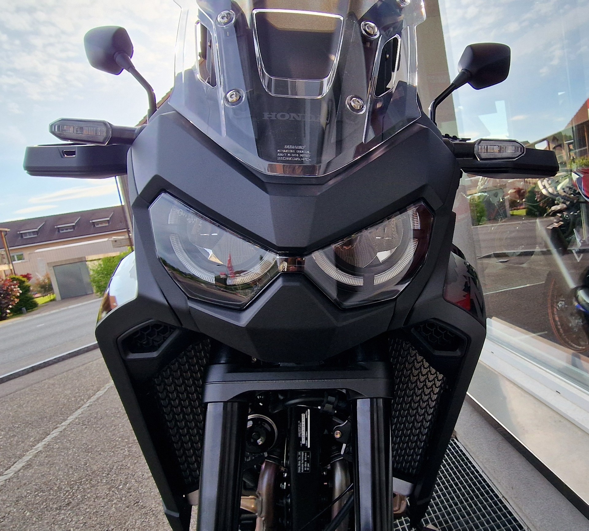 HONDA CRF 1100L Africa Twin - manuell-image-1