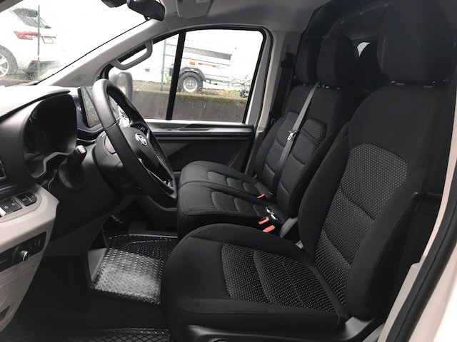 MAXUS eDeliver 7 L1 77kWh-image-1