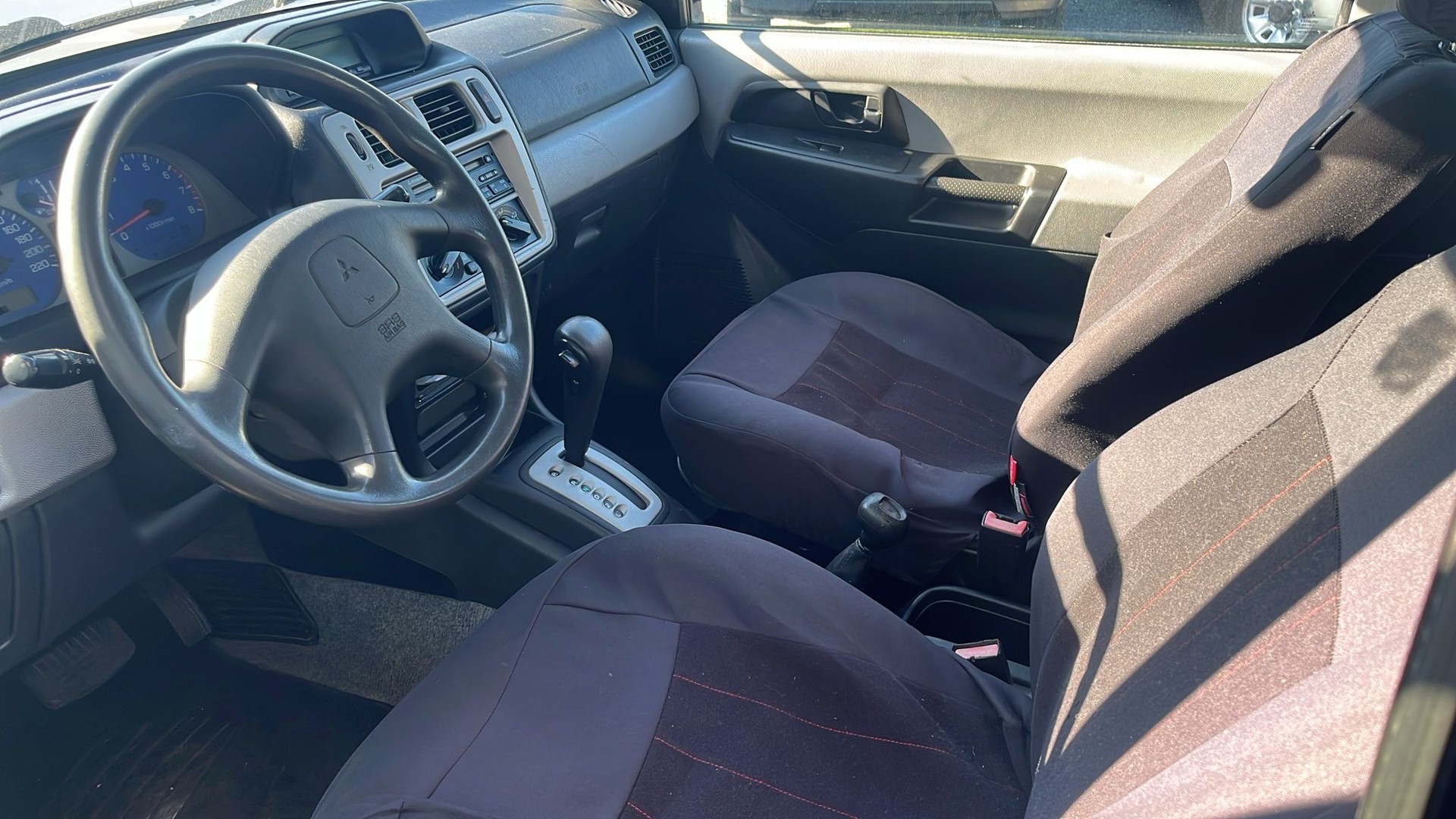 MITSUBISHI Pajero Pinin 2.0 Avance-image-3