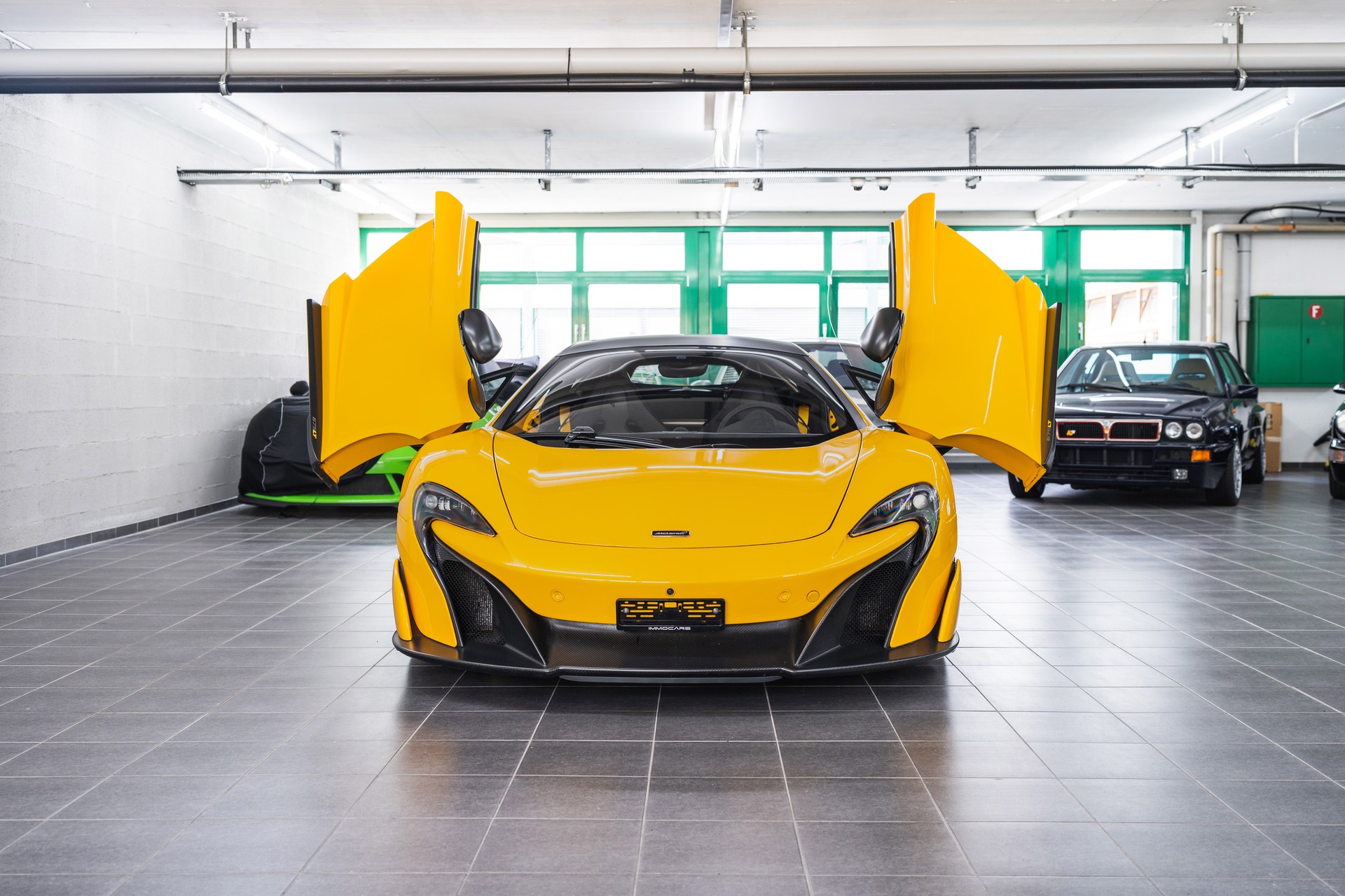 McLAREN 675LT Coupé 3.8 V8 SSG-showroom-element-2