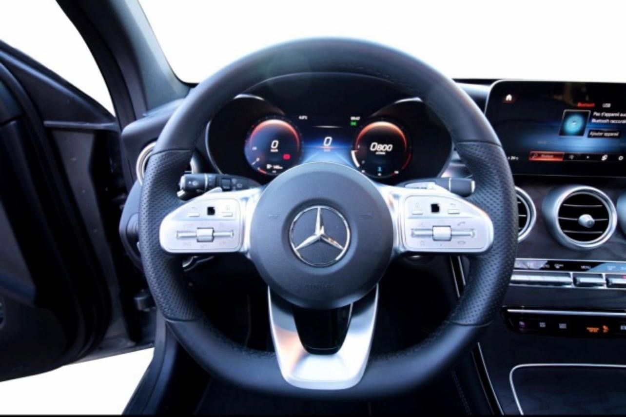 MERCEDES-BENZ GLC 220 d AMG Line 4Matic 9G-Tronic-image-5