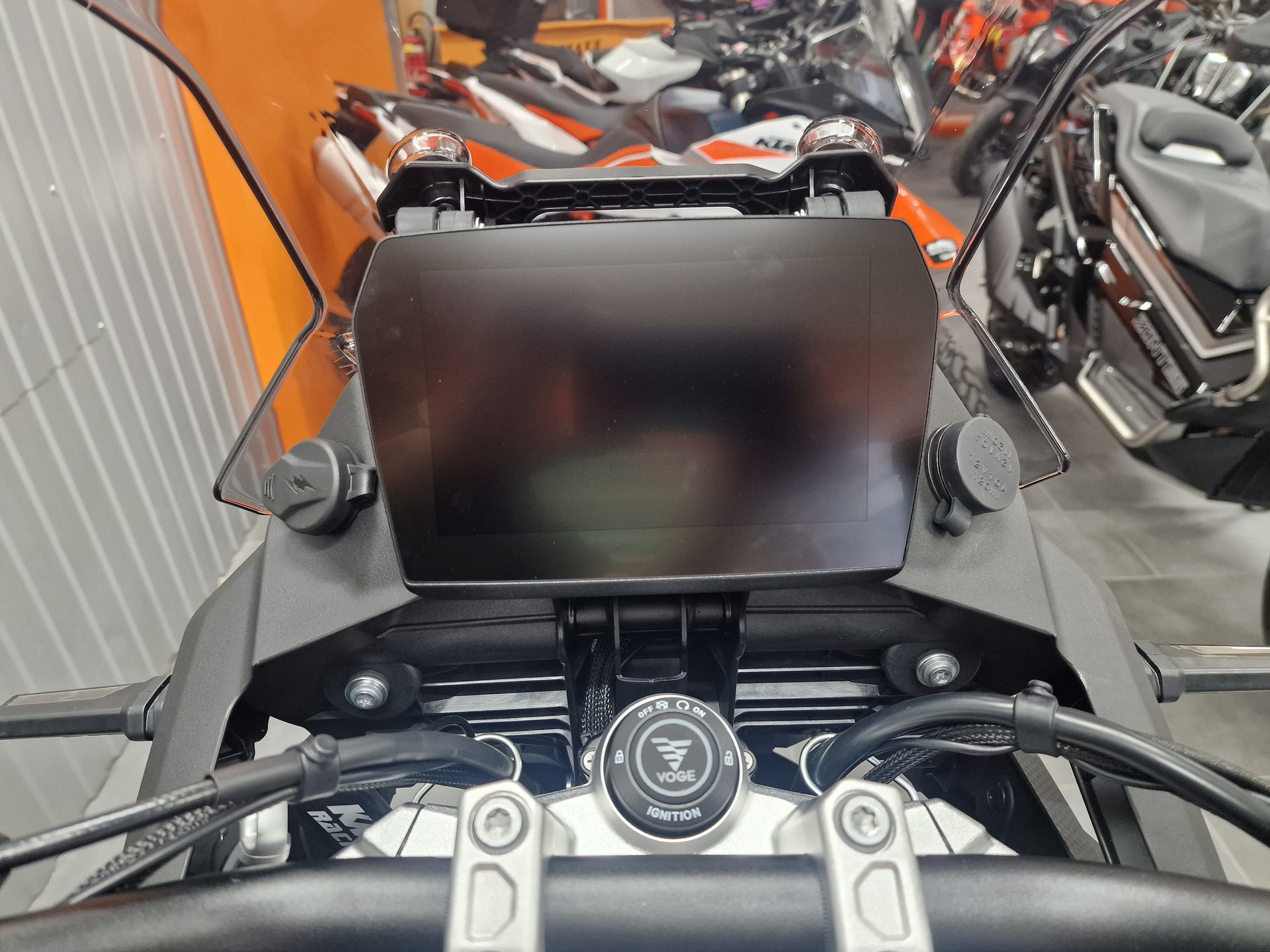 VOGE DS 900 X Black Knight-image-4