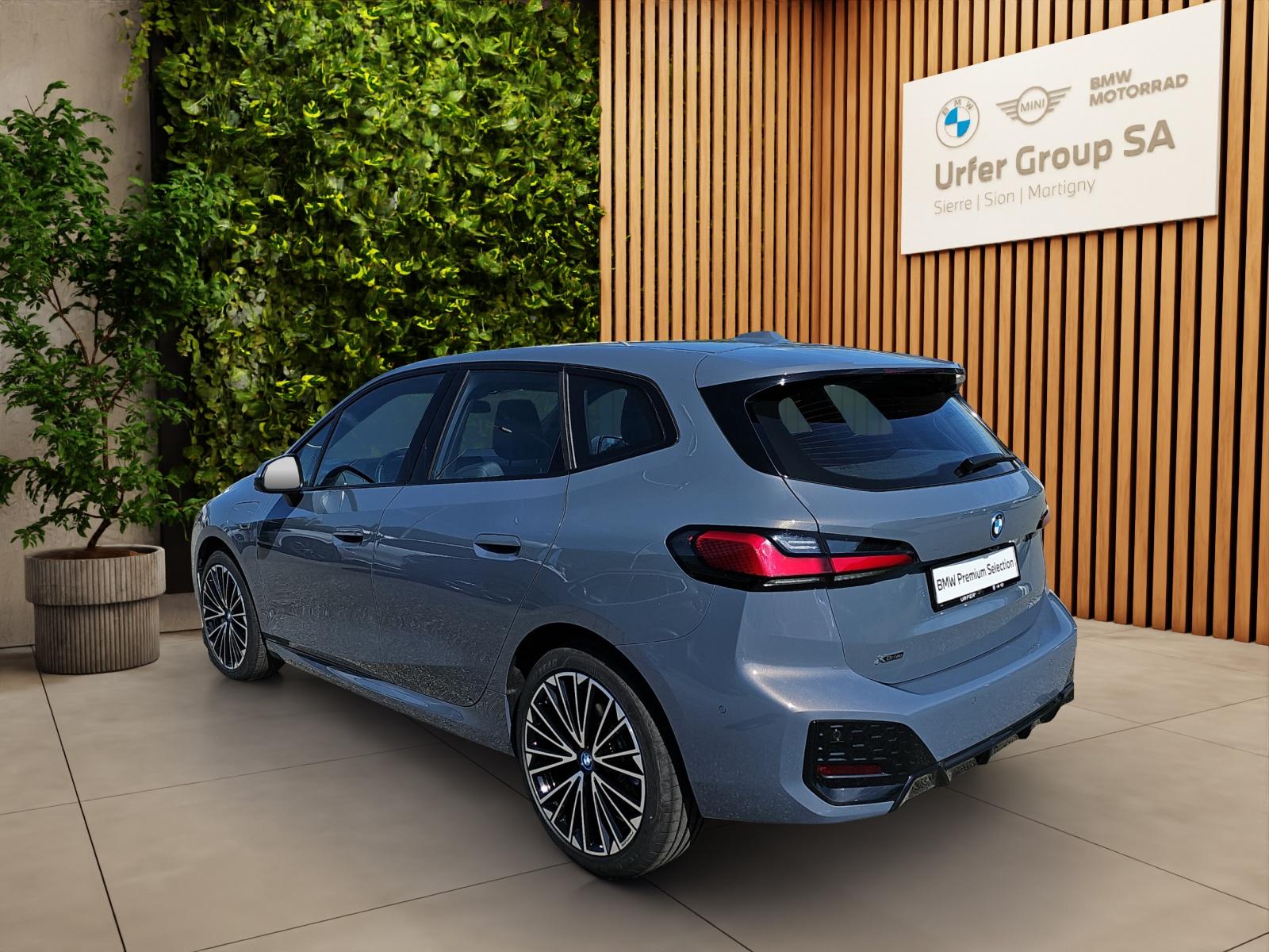 BMW 🆕 230e xDrive Active Tourer (CH)⛽+🔌-image-4