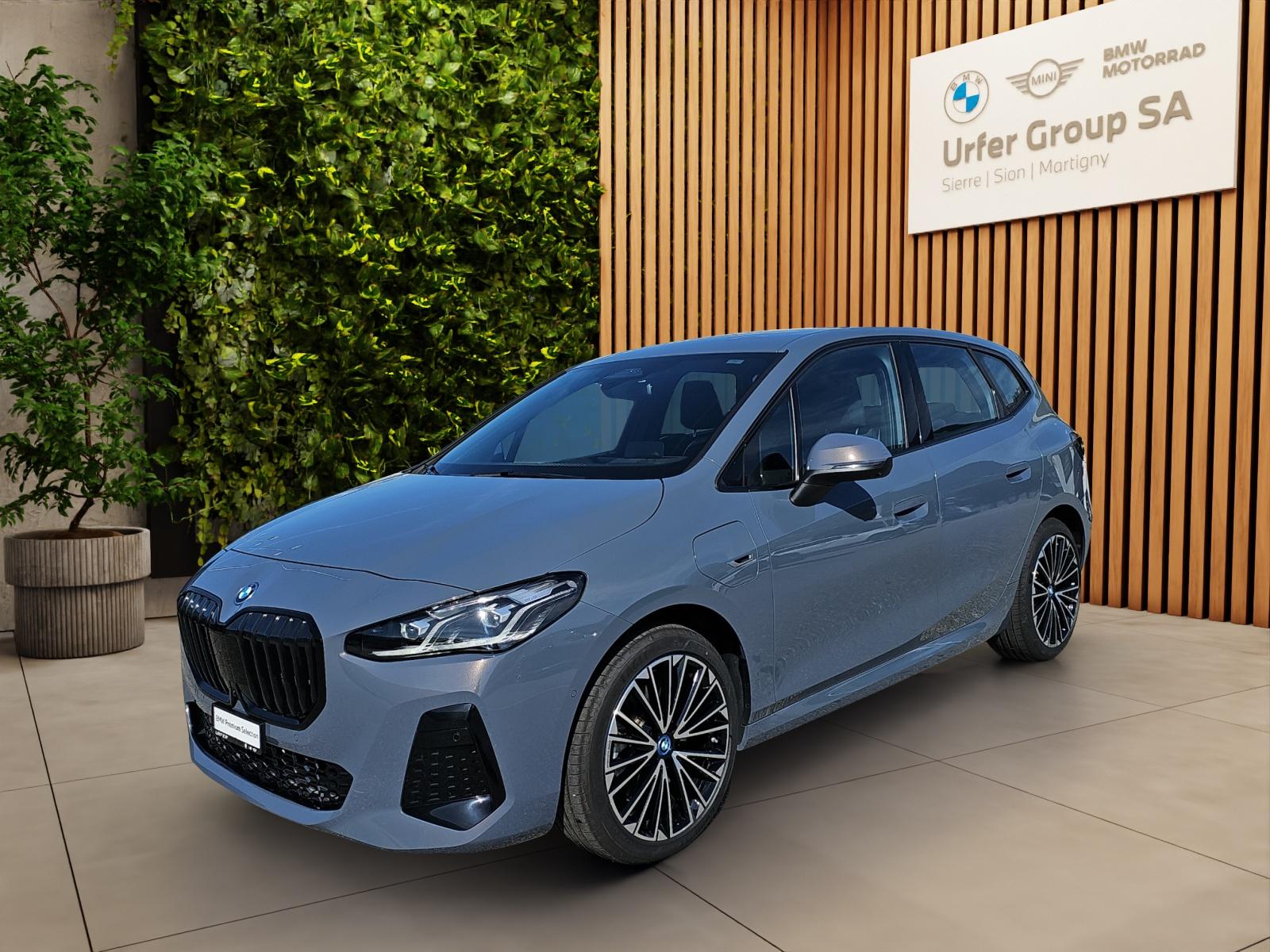 BMW 🆕 230e xDrive Active Tourer (CH)⛽+🔌