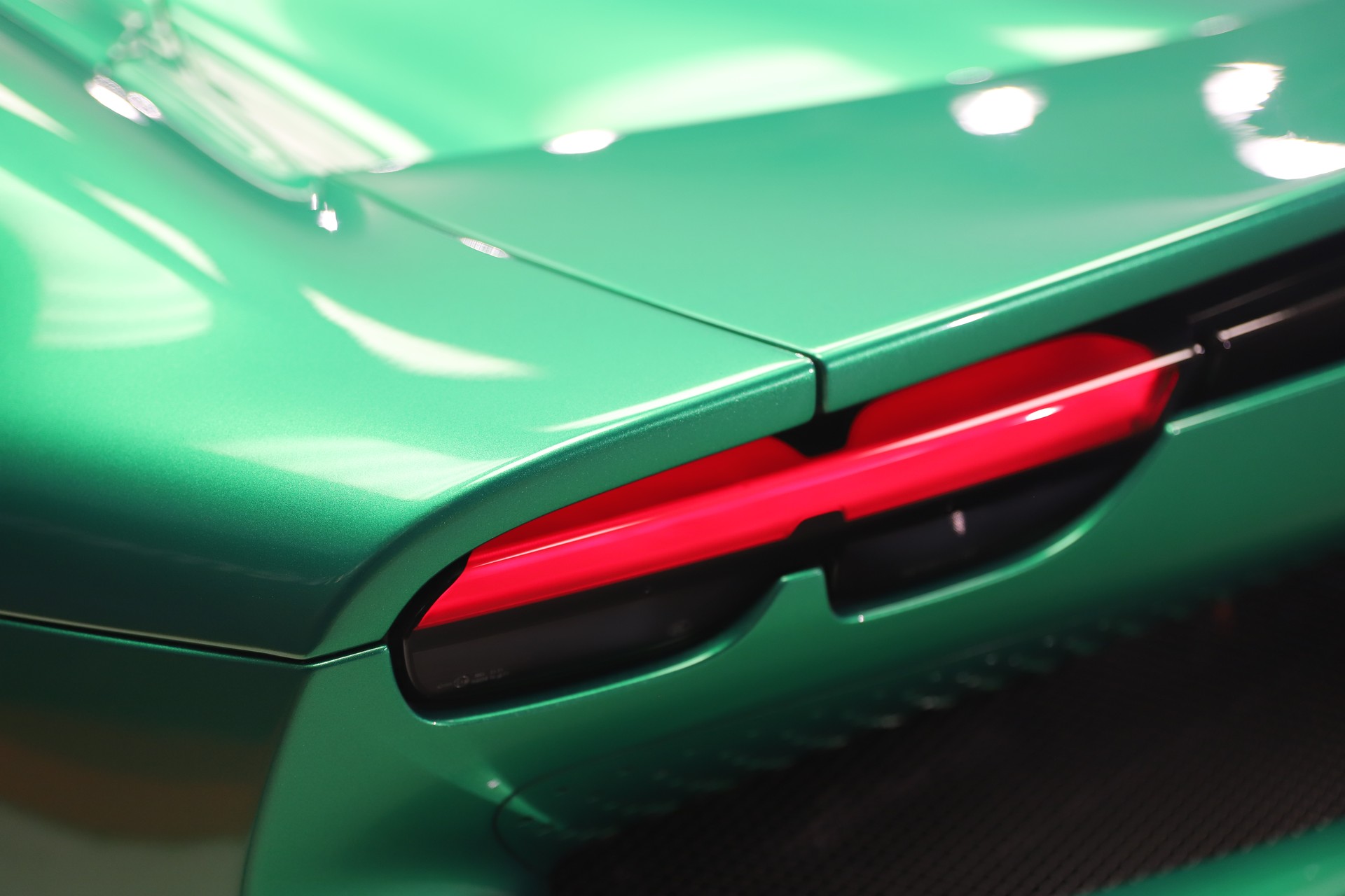 FERRARI 296 GTB-image-6
