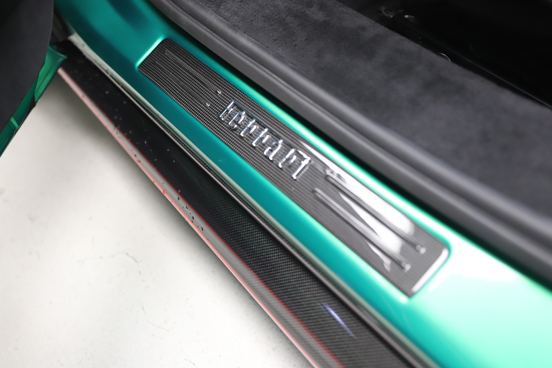 FERRARI 296 GTB-image-18