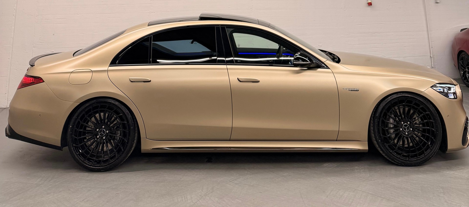 MERCEDES-BENZ S 63 AMG Limited Gold Matt Black E Performance 4Matic 802PS Lang Version Einzelstück Vollausstattung Gratisservice und Garantie-image-5