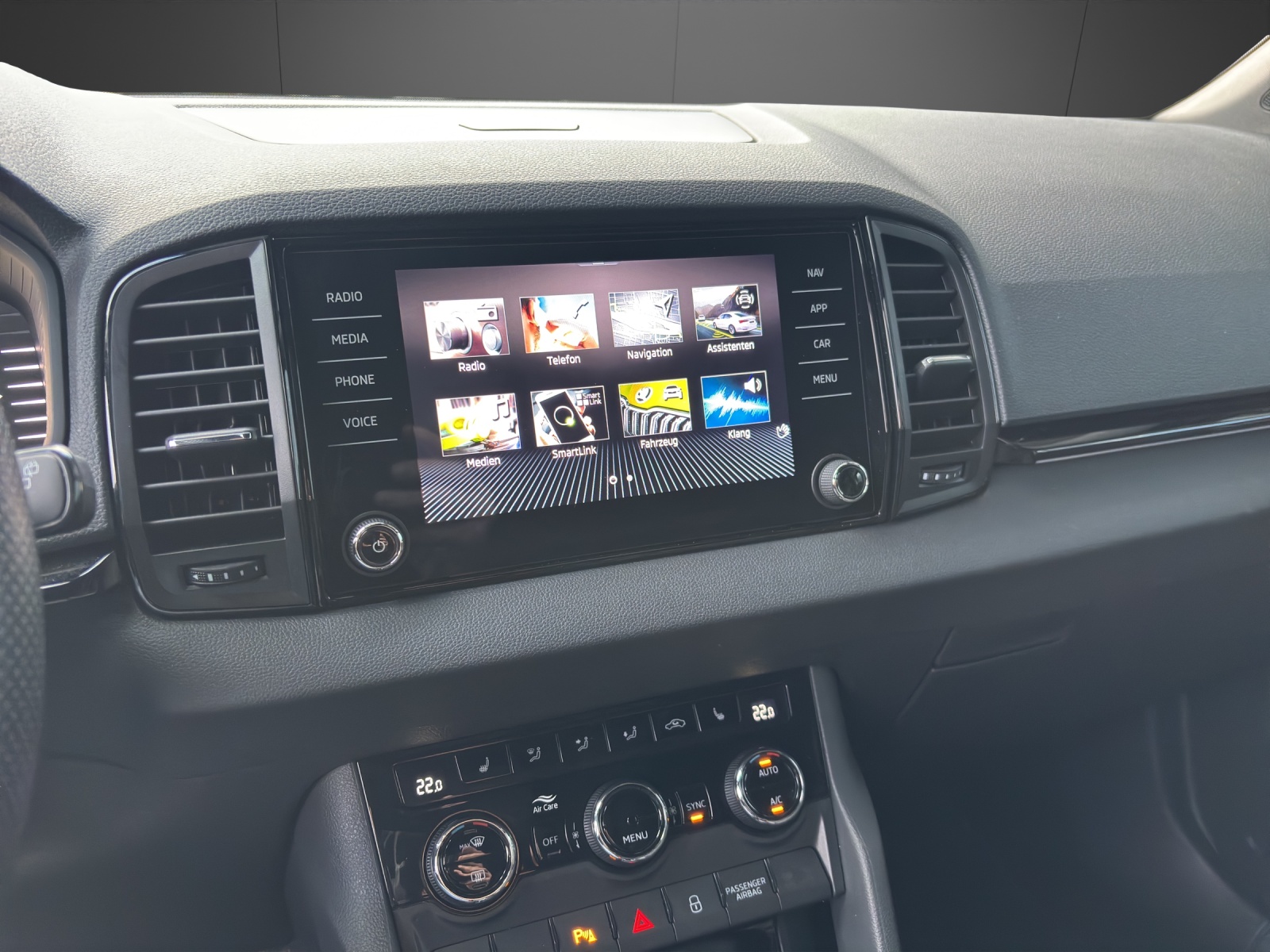 SKODA Karoq 2.0 TSI SportLine 4x4 DSG-image-7