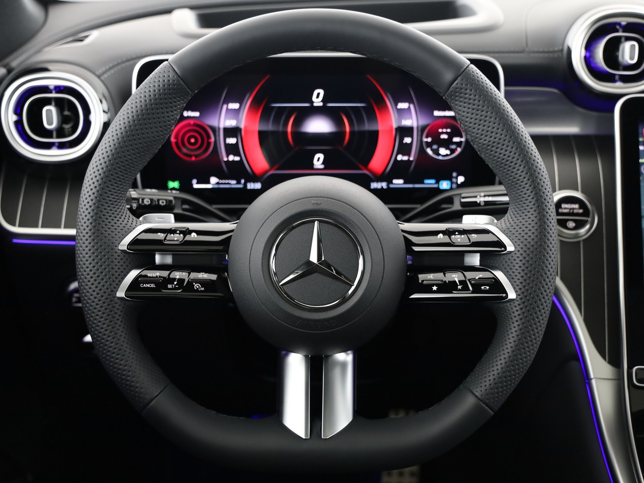 MERCEDES-BENZ GLC 300 d 4Matic 9G-Tronic-image-14