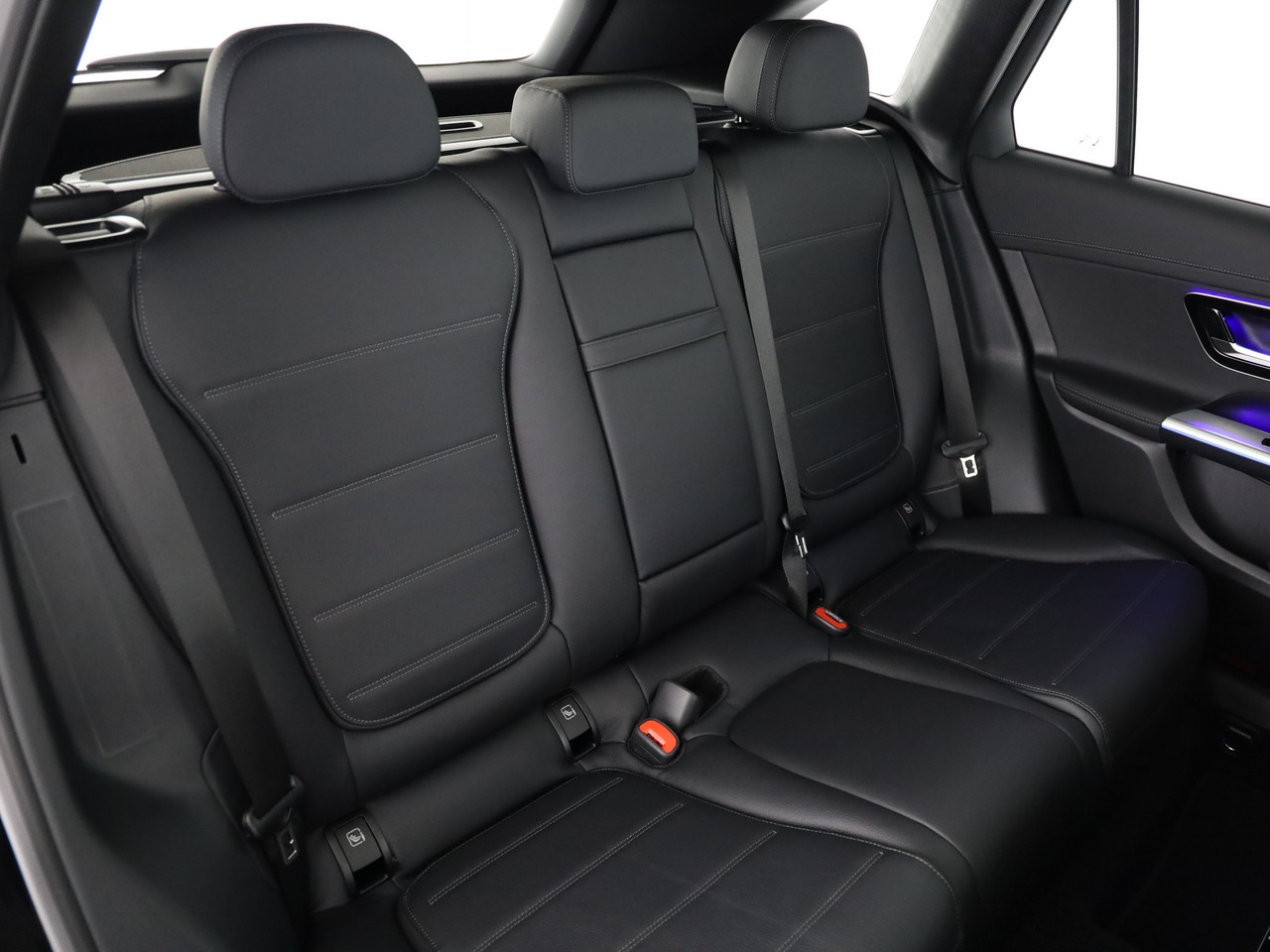 MERCEDES-BENZ GLC 300 d 4Matic 9G-Tronic-image-10