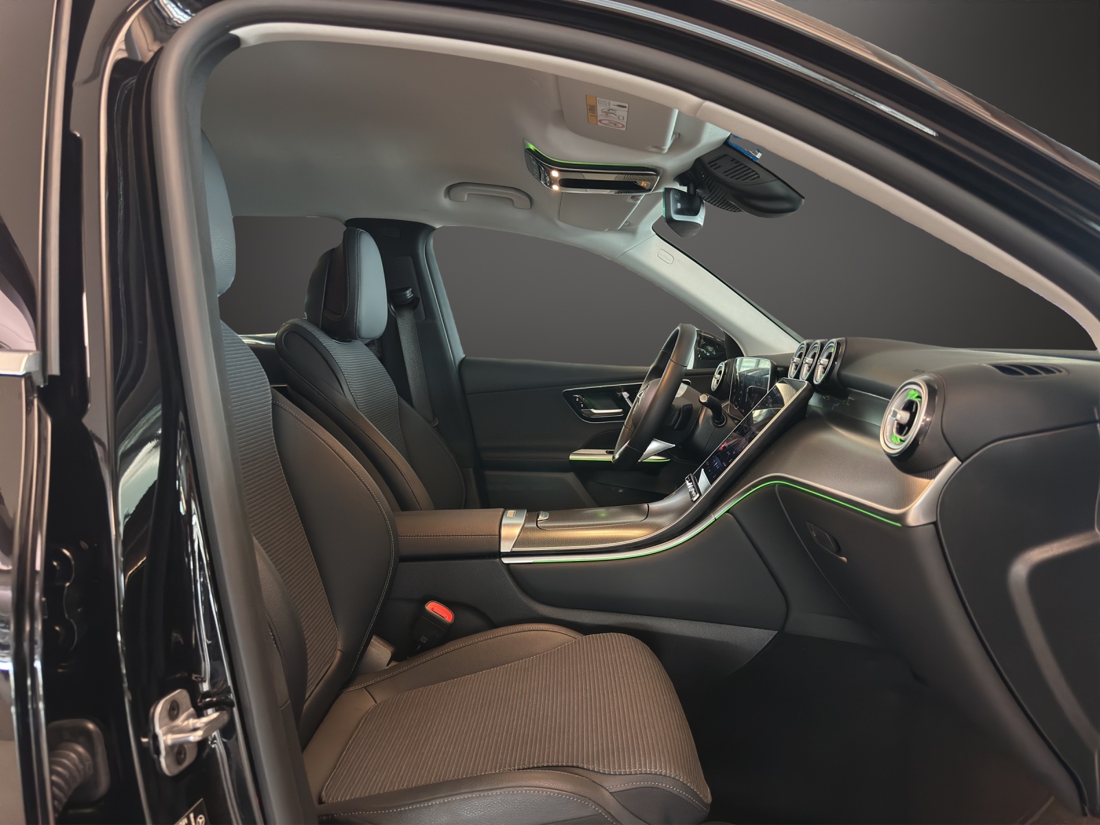 MERCEDES-BENZ GLC 200 4Matic 9G-Tronic-image-10